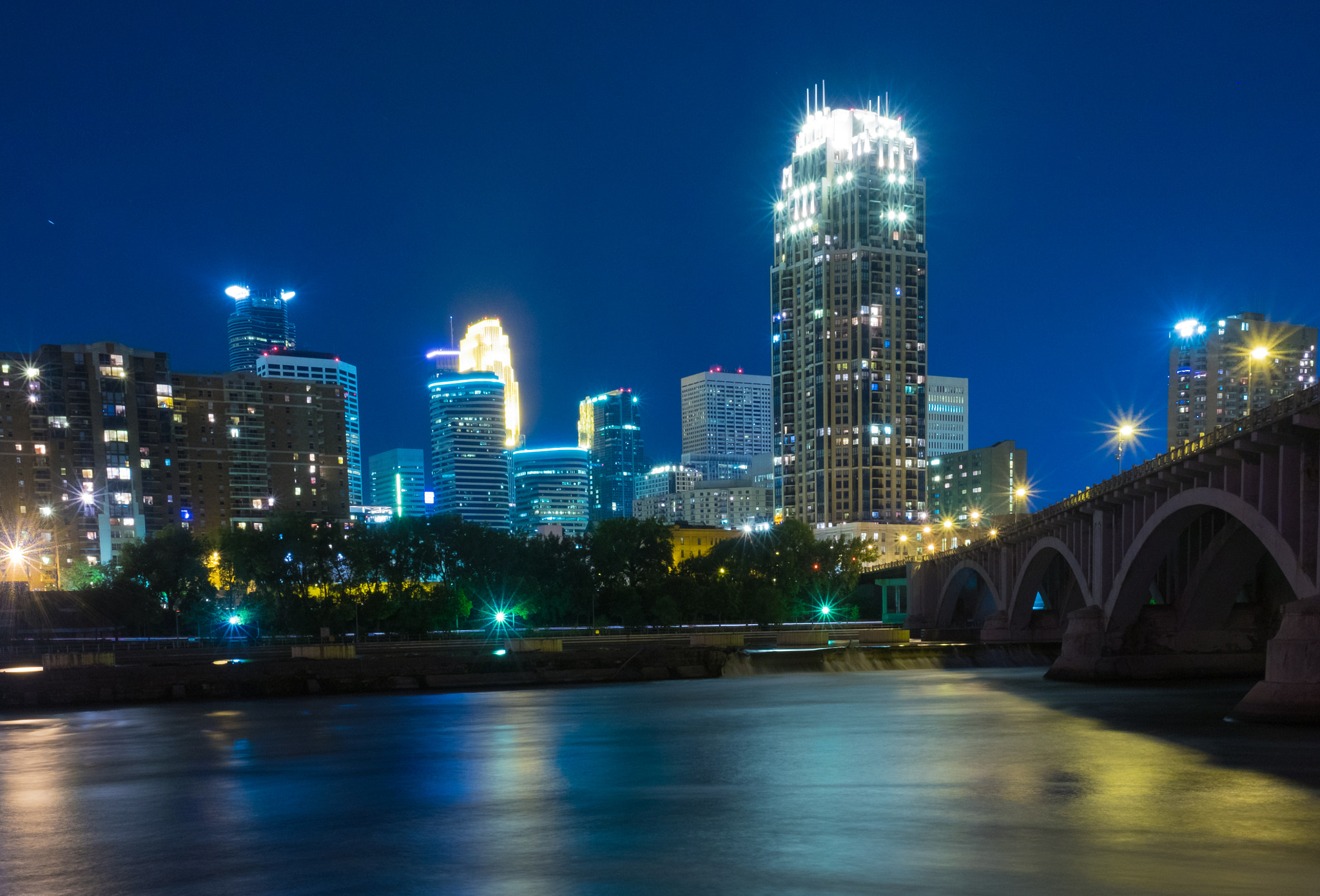 Fujifilm X-E2 + Fujifilm XF 23mm F1.4 R sample photo. Minneapolis stonebridge photography