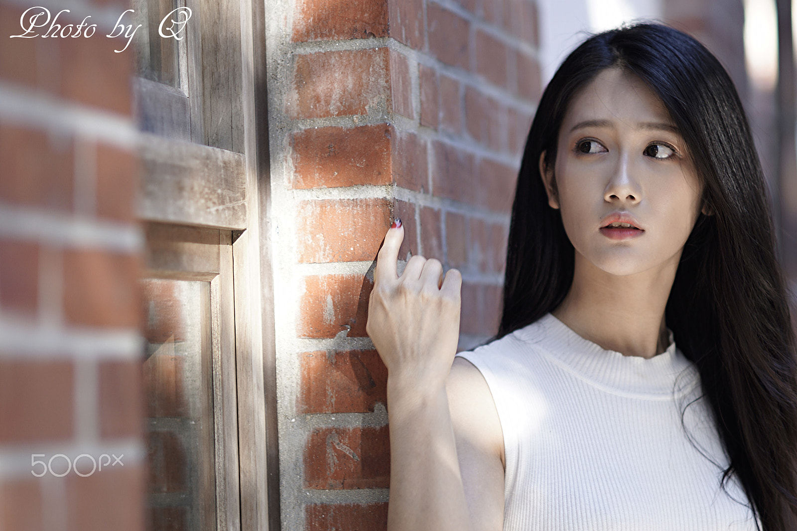 Sony Planar T* 85mm F1.4 ZA sample photo. 美人女子大生 photography