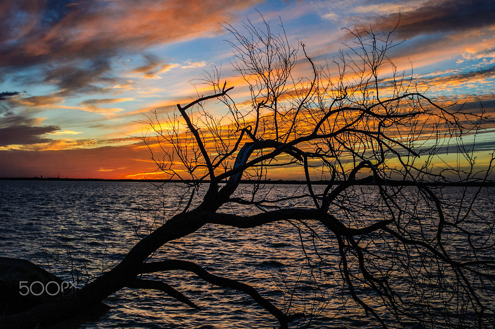 AF Zoom-Nikkor 28-100mm f/3.5-5.6G sample photo. Sunset over joe pool lake photography