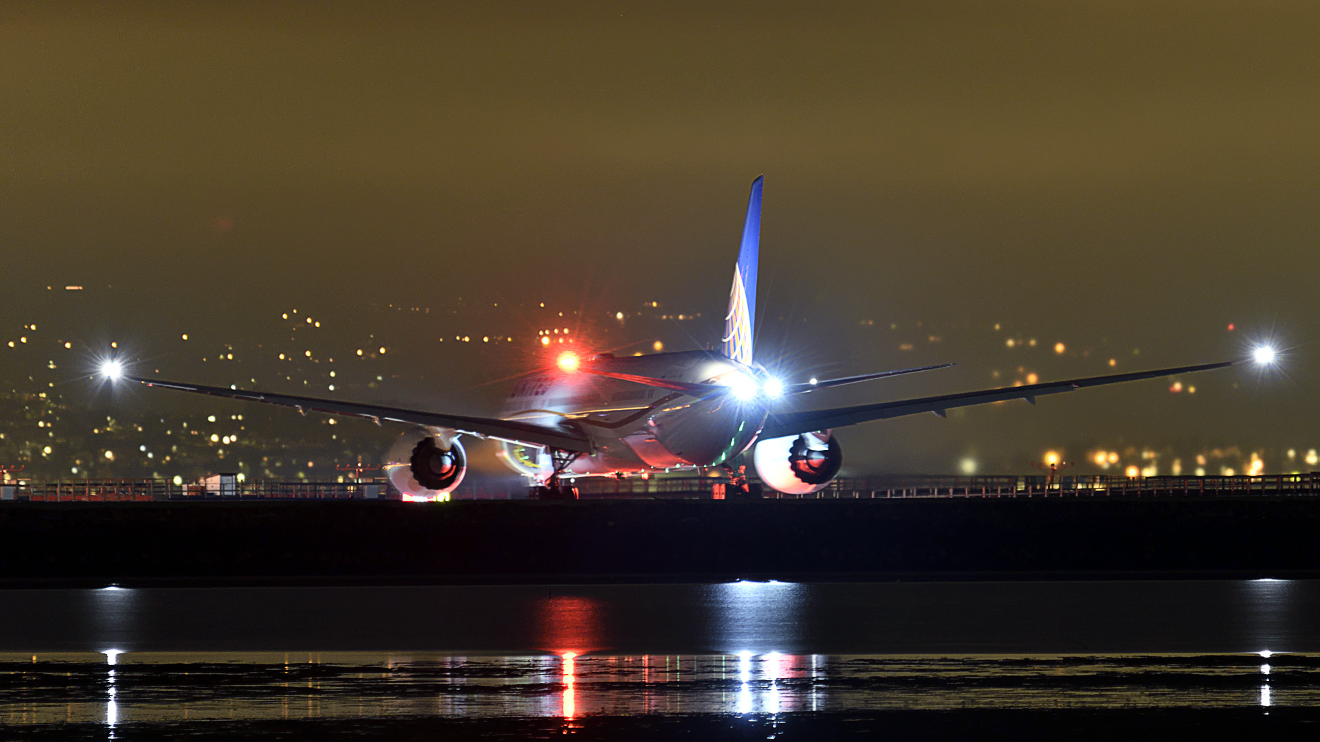 Sigma 150-500mm F5-6.3 DG OS HSM sample photo. Ual b787 photography