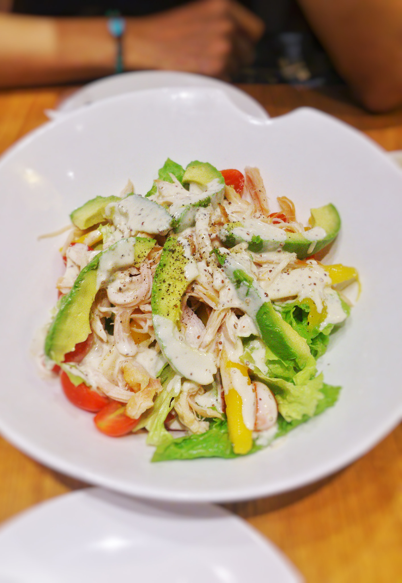 Sony Ericsson Xperia S sample photo. Chicken, avocado and mango salad photography