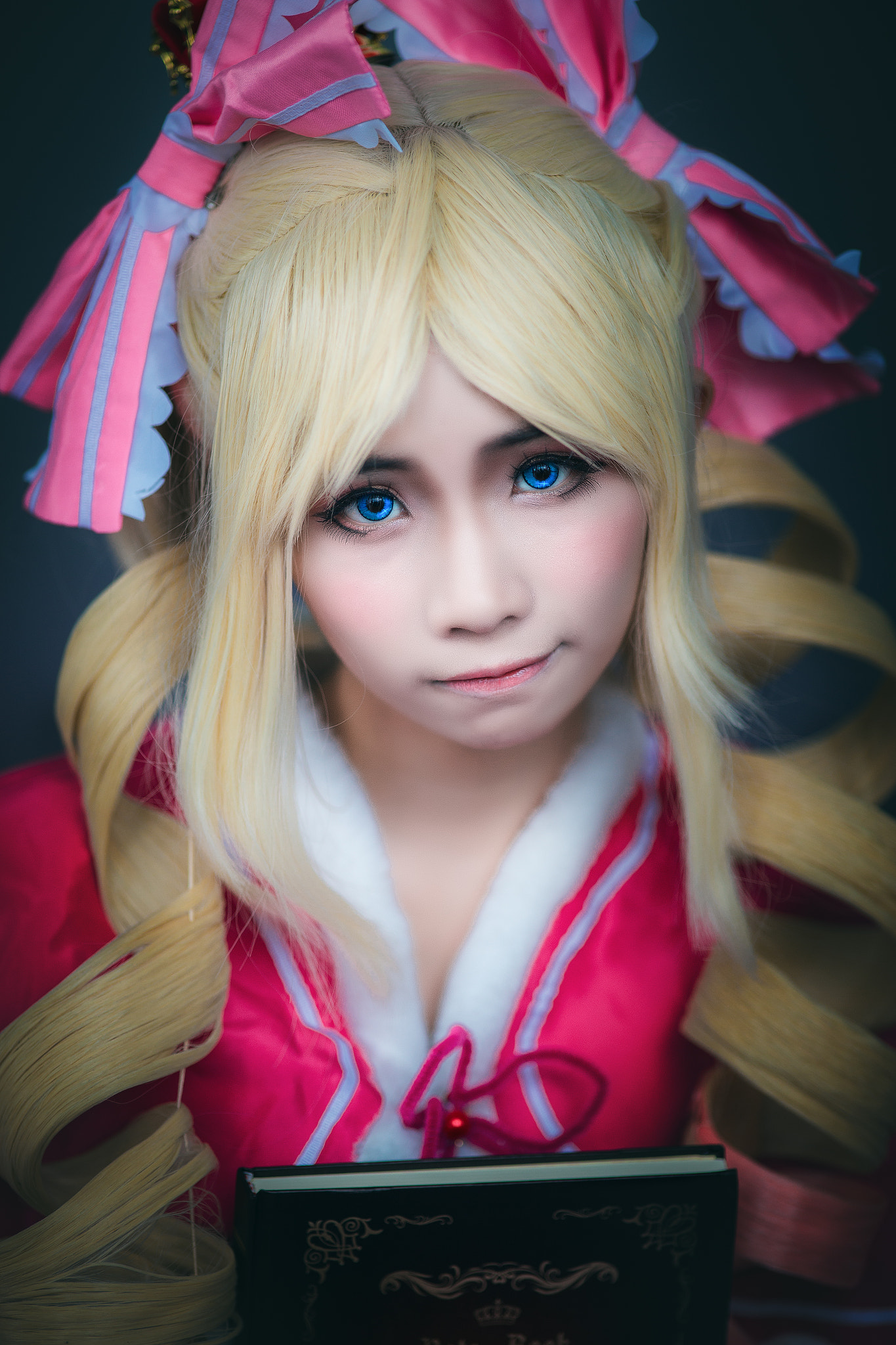 Canon EF 200mm f/1.8L sample photo. Beatrice photography