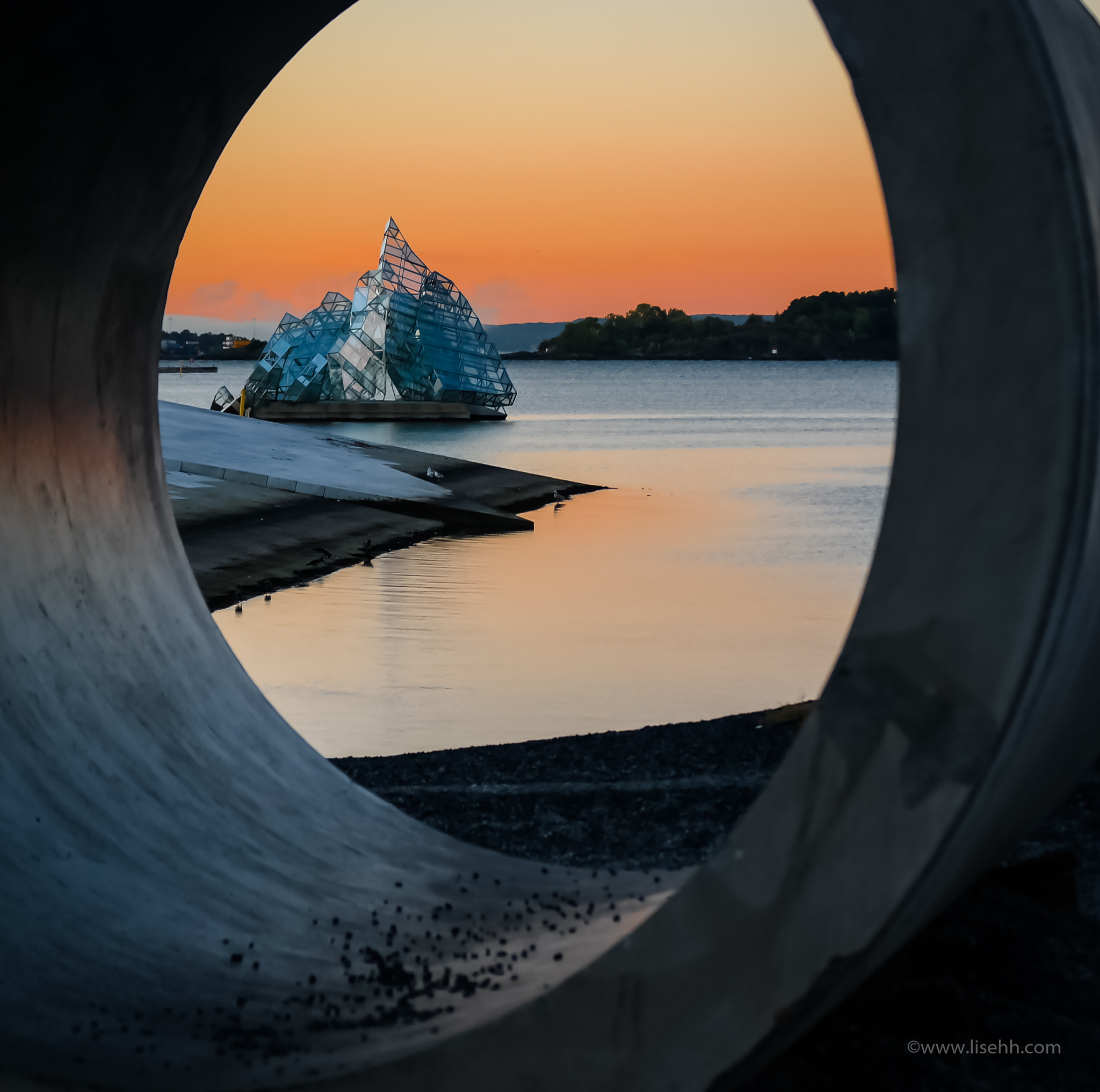 Samsung NX30 + NX 50-200mm F4-5.6 sample photo. At oslo operahouse photography