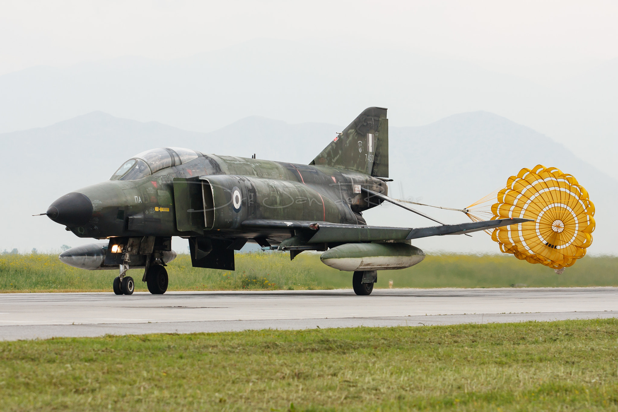 Canon EF 70-200mm F2.8L USM sample photo. Hellenic air force rf-4e phantom ii 7450 photography