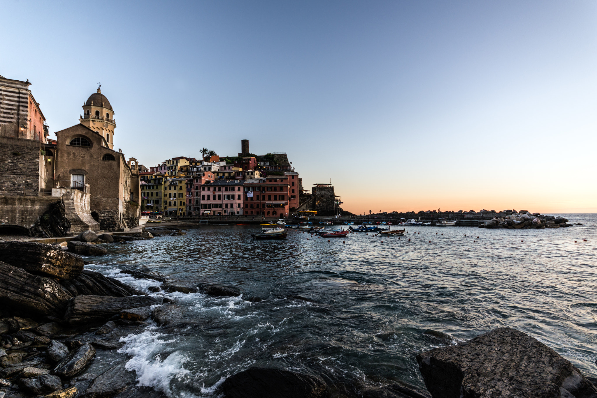 Nikon D610 sample photo. Good night vernazza photography