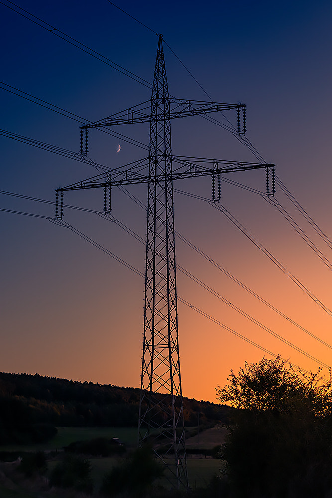 Canon EF 70-300mm F4-5.6L IS USM sample photo. Power pole and moon photography