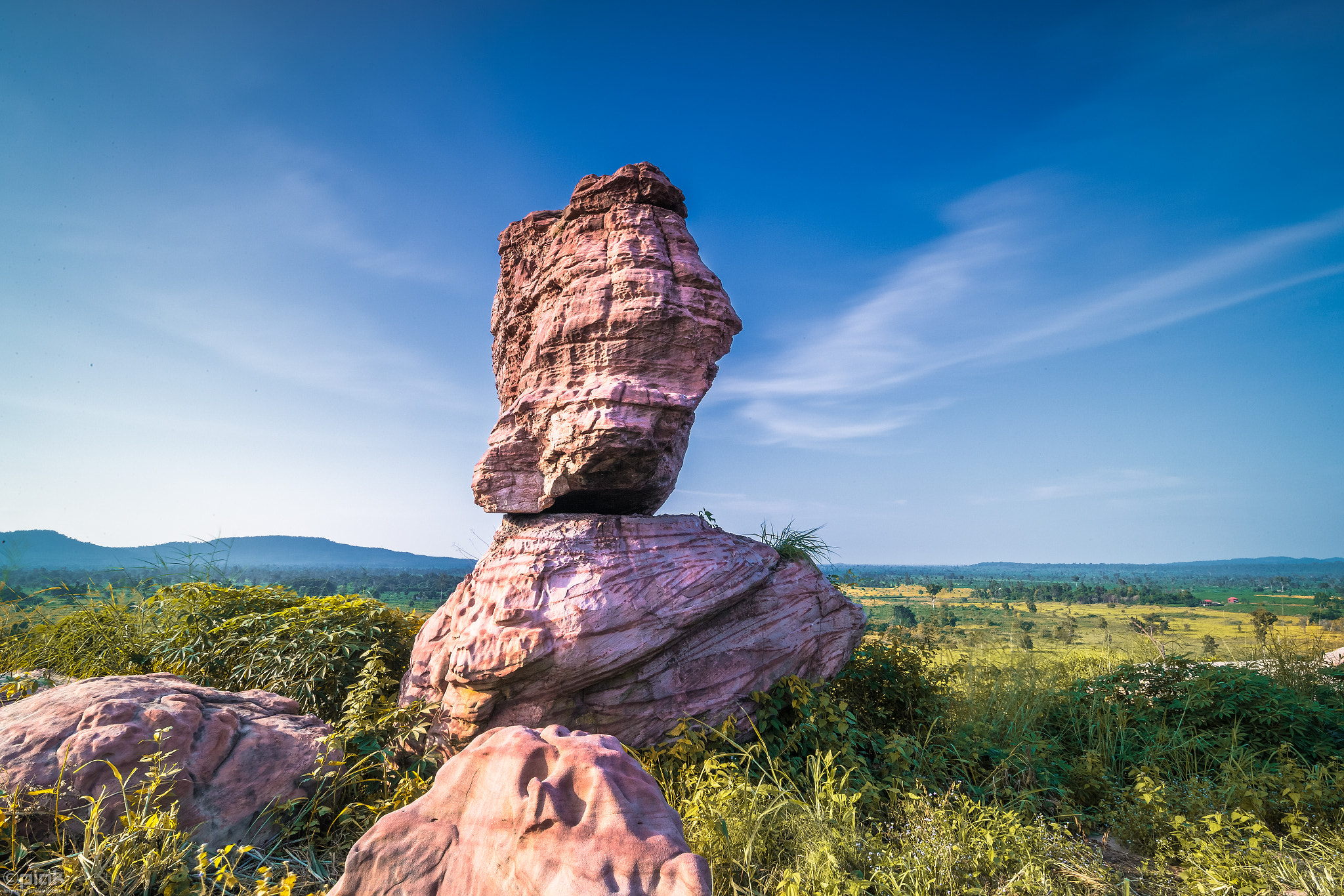 Canon EF 300mm f/2.8L sample photo. Stack tall photography