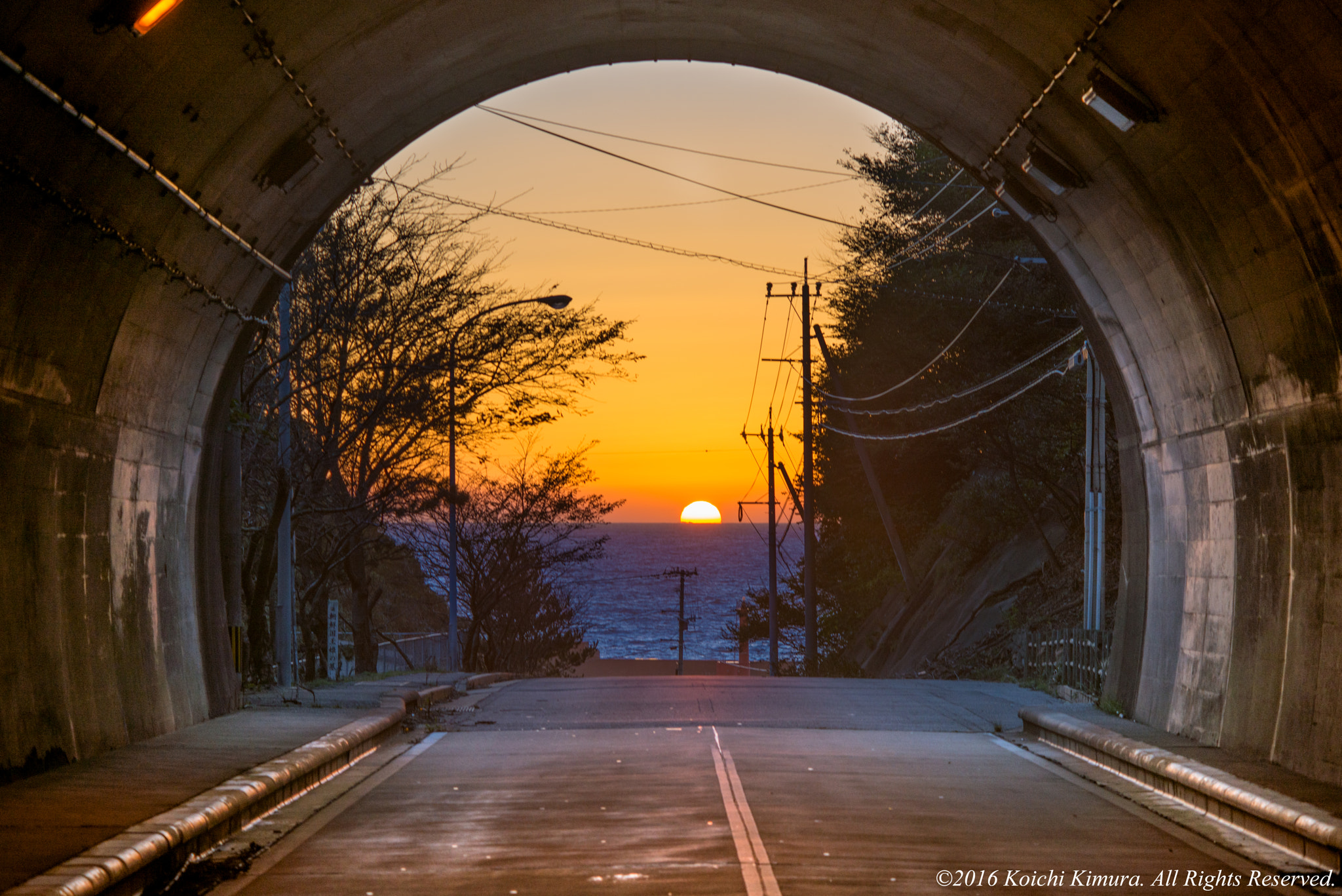 Nikon D800E + AF Zoom-Nikkor 70-210mm f/4 sample photo. Tunnel photography