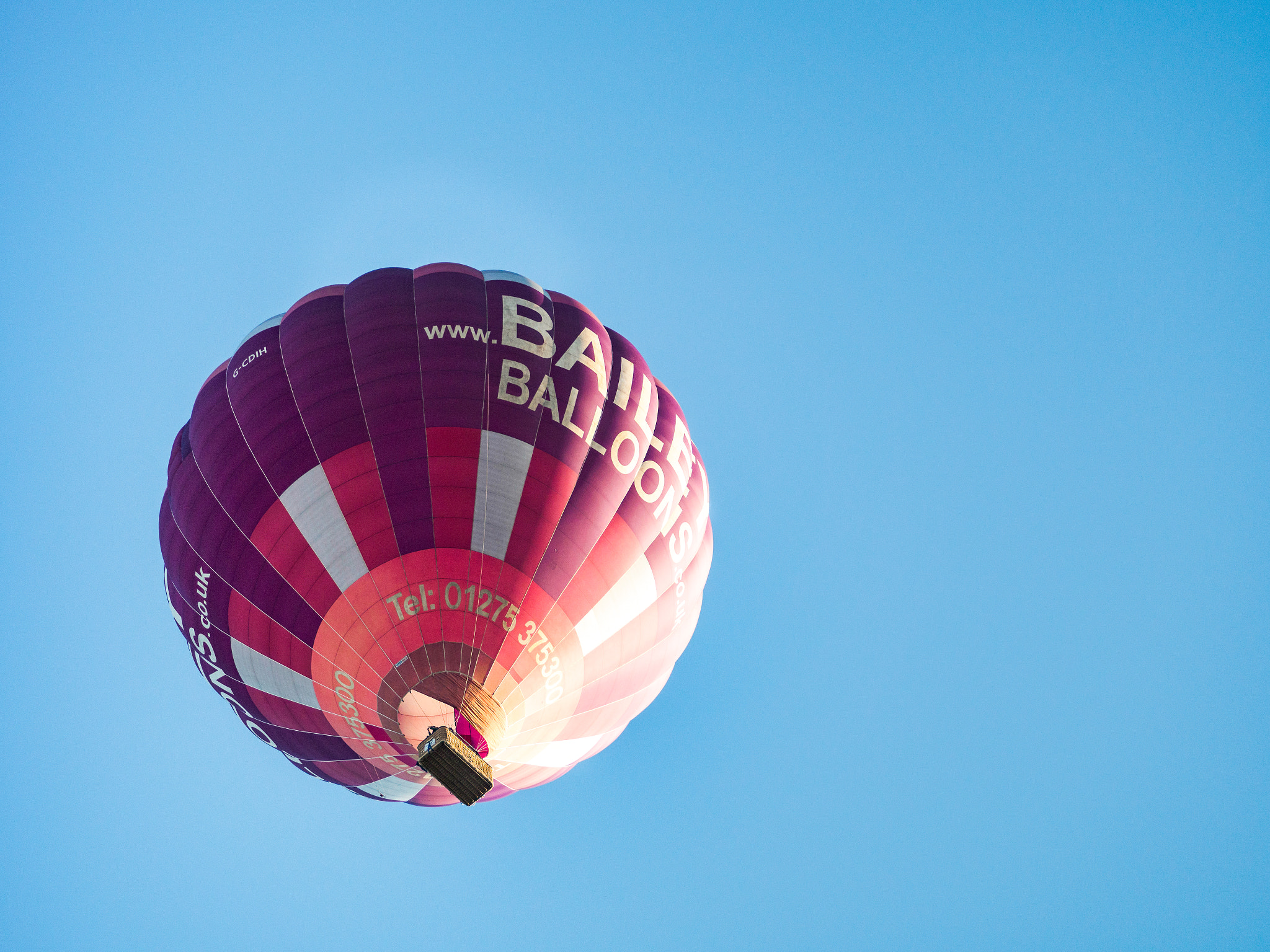 Olympus PEN-F sample photo. Hot air balloon flying over bath photography