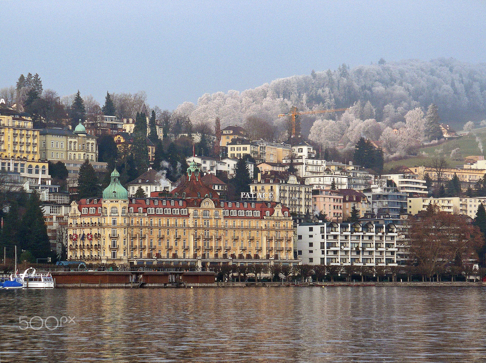 Panasonic DMC-LZ7 sample photo. Freezing in luzern photography