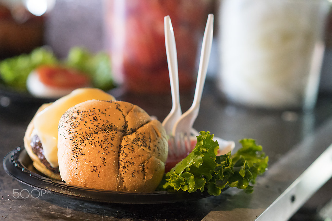 Sony a6300 + Sony Sonnar T* FE 55mm F1.8 ZA sample photo. Best cheeseburger in fort lauderdale at big city photography