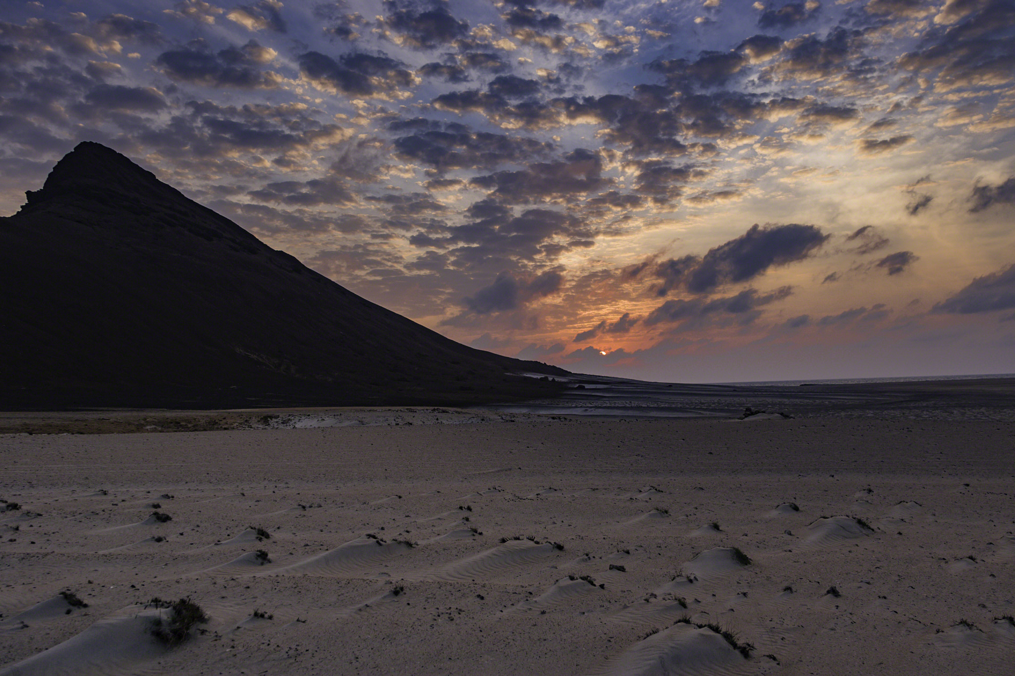 Canon EOS-1D Mark II sample photo. Ras bir landscape at sunset photography