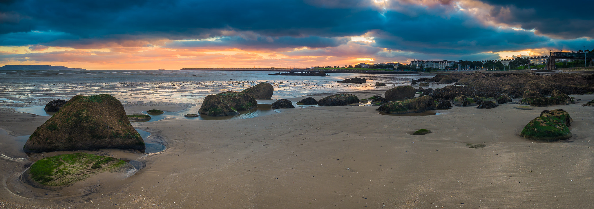 AF Zoom-Nikkor 28-70mm f/3.5-4.5 sample photo. Seapoint beach photography