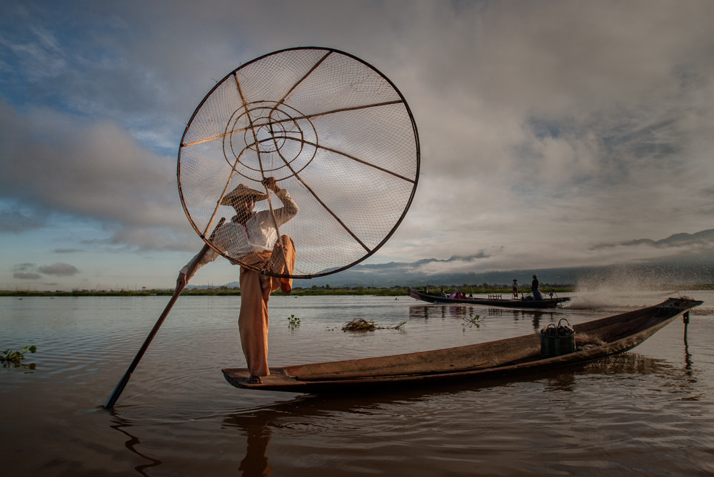 Nikon AF-S Nikkor 17-35mm F2.8D ED-IF sample photo. Fisherman photography