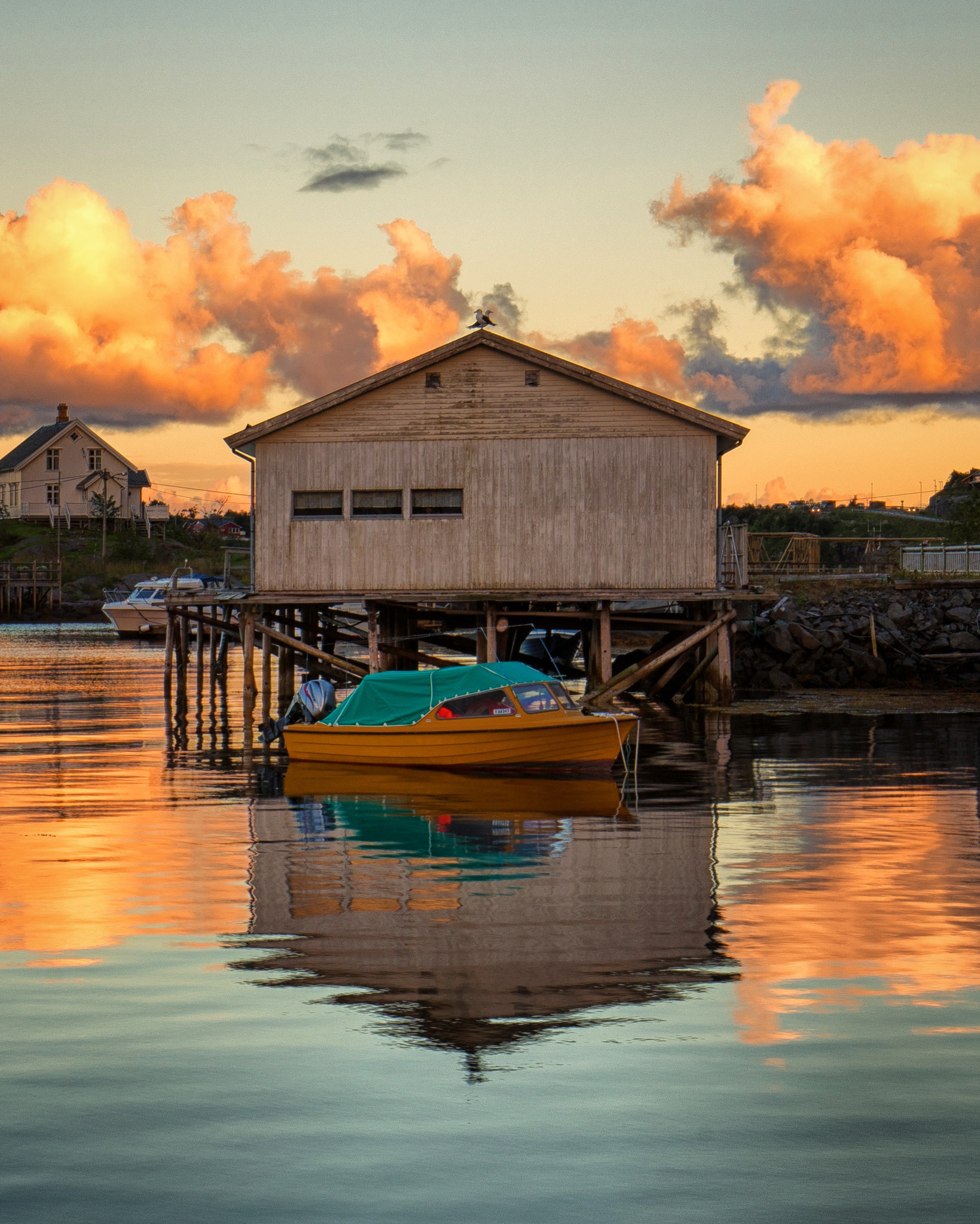 Sony a7R II + Canon EF 16-35mm F4L IS USM sample photo. A summer sunset photography