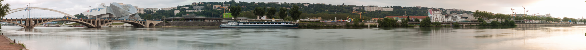 Canon EOS 500D (EOS Rebel T1i / EOS Kiss X3) + Sigma 24-70mm F2.8 EX DG Macro sample photo. Lyon confluence photography