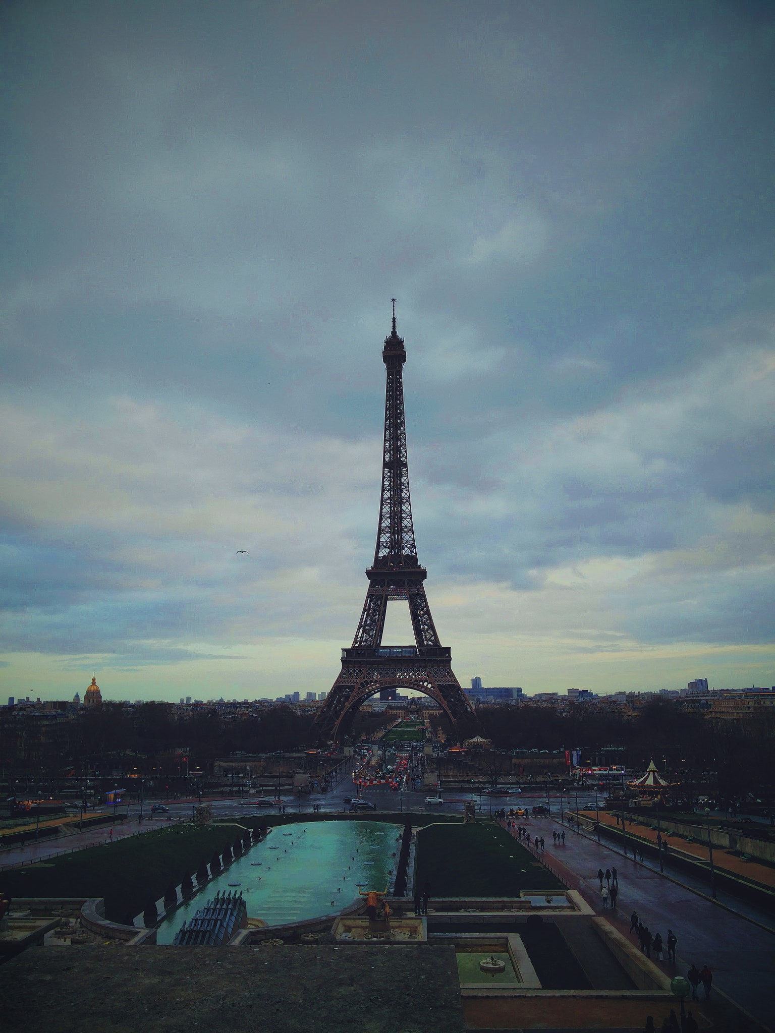 OnePlus ONE A2001 sample photo. The eiffel tower  photography