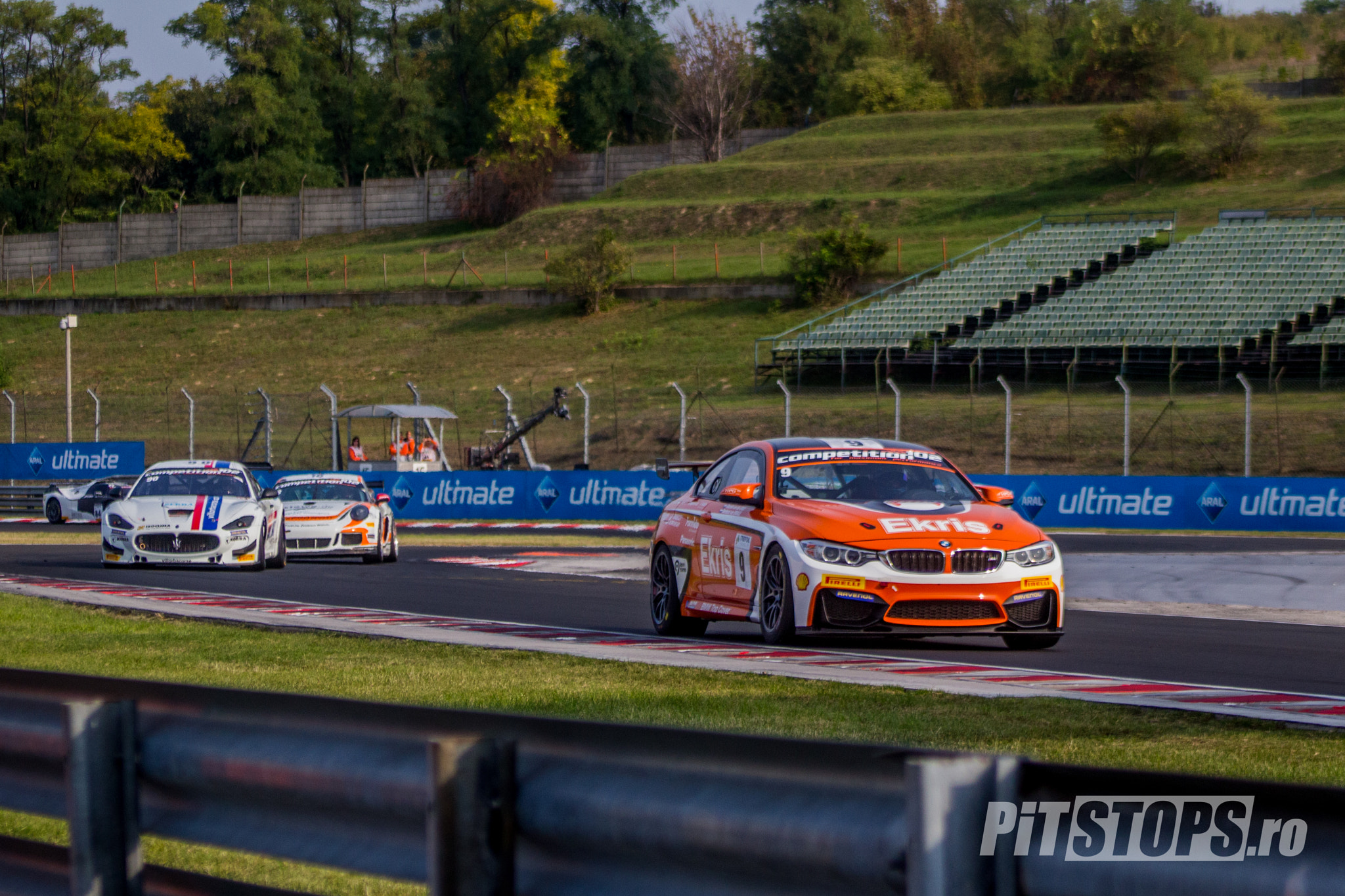 Canon EF 75-300mm f/4-5.6 USM sample photo. Euro gt4 hungaroring - ekris bmw m4 leads the field (2) photography