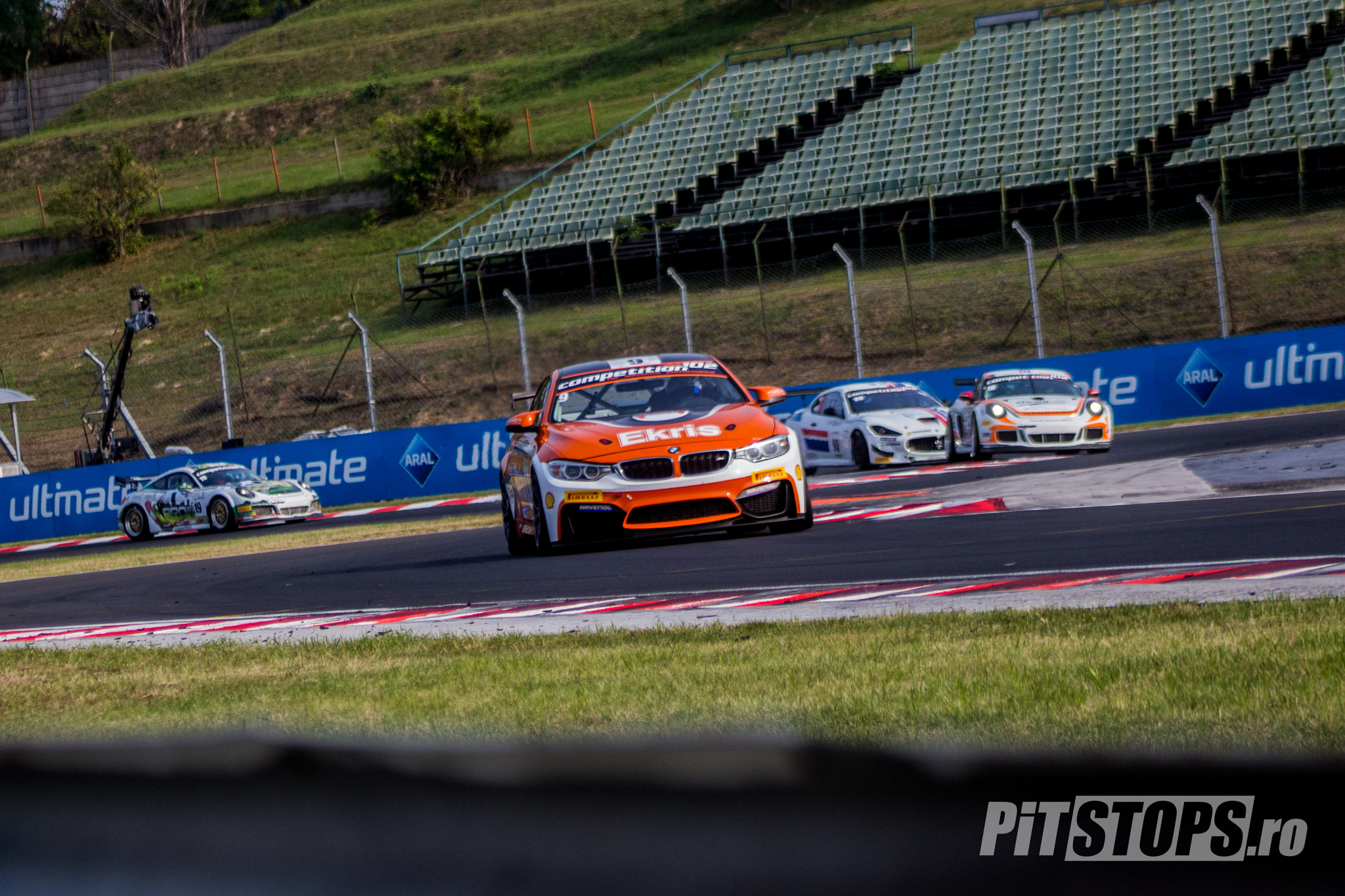 Canon EF 75-300mm f/4-5.6 USM sample photo. Euro gt4 hungaroring - ekris bmw m4 leads the field (3) photography