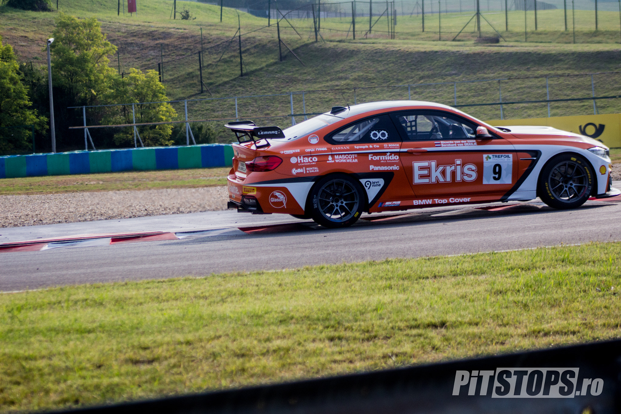 Canon EF 75-300mm f/4-5.6 USM sample photo. Euro gt4 hungaroring - ekris bmw m4 tackles chicane (2) photography