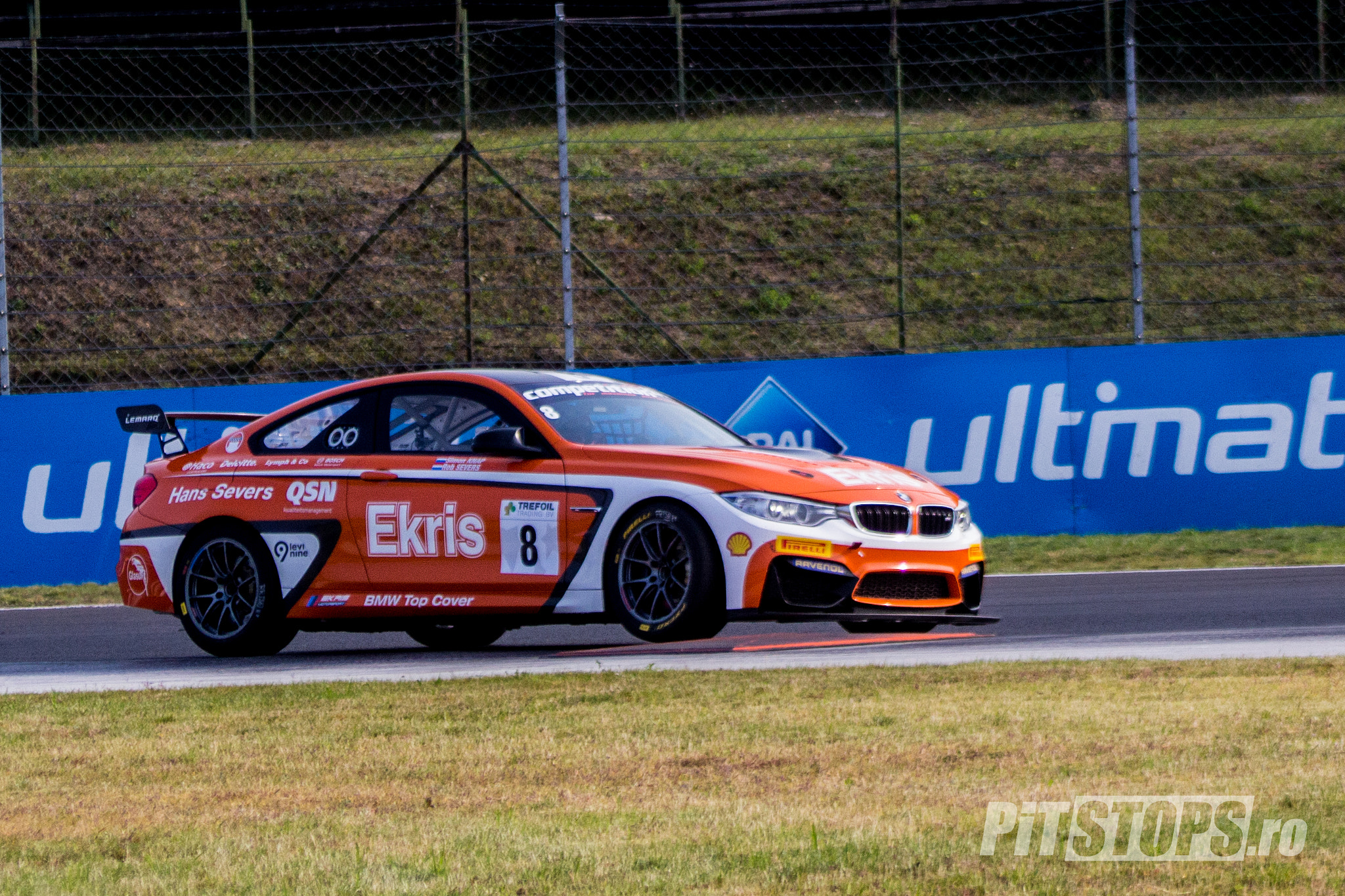 Canon EF 75-300mm f/4-5.6 USM sample photo. Euro gt4 hungaroring - ekris bmw m4 tackles chicane (3) photography