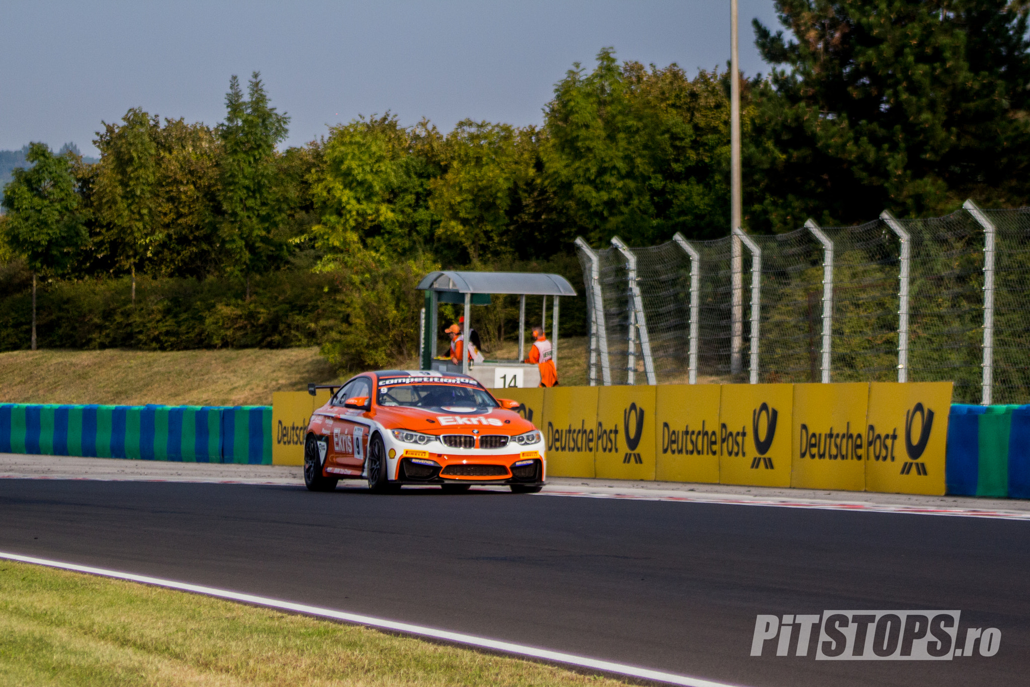 Canon EF 75-300mm f/4-5.6 USM sample photo. Euro gt4 hungaroring - ekris bmw m4 exits t5 photography