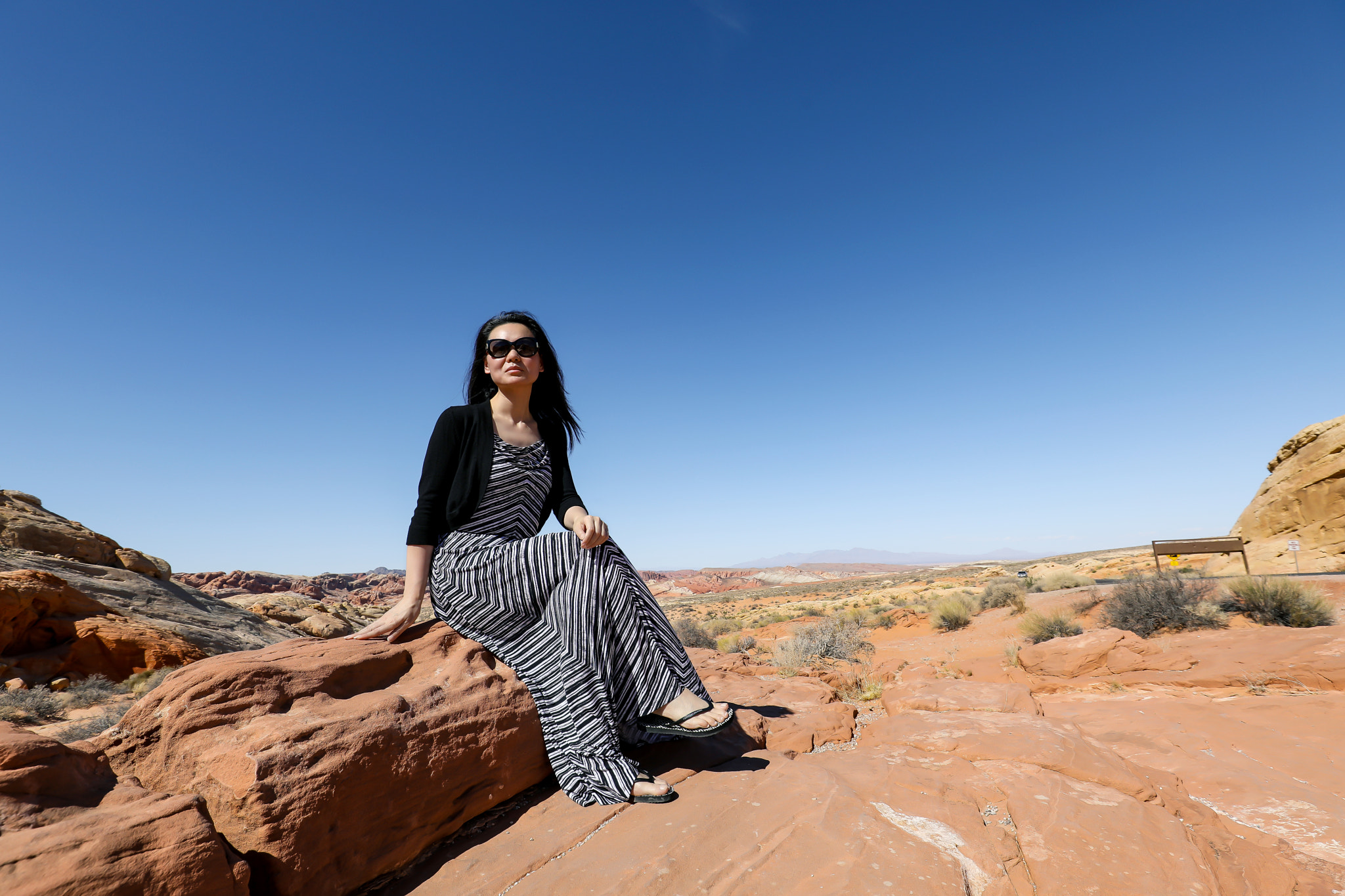 Canon EF 16-35mm F4L IS USM sample photo. Valley of fire photography