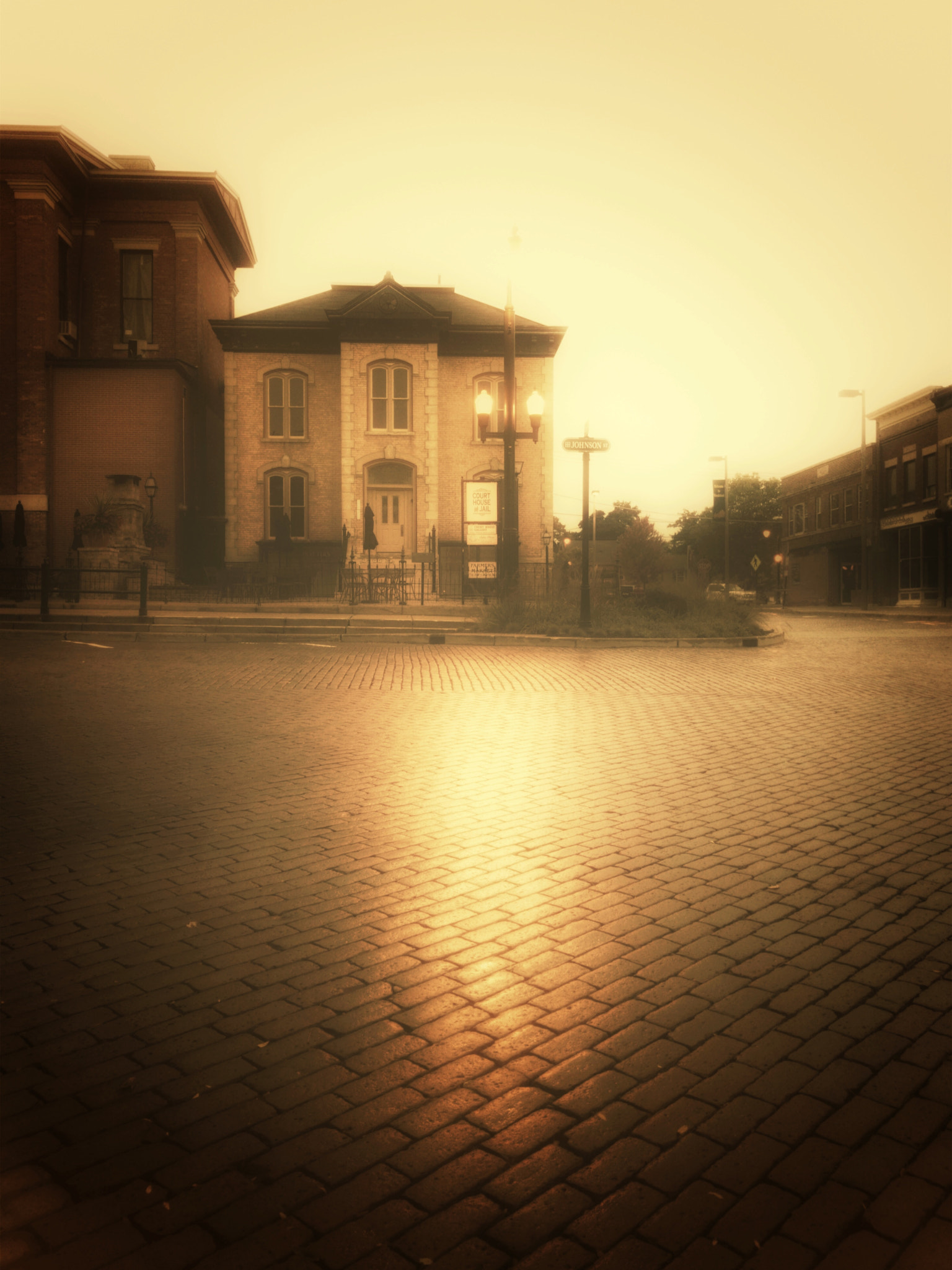 Apple iPhone sample photo. The historic woodstock square photography