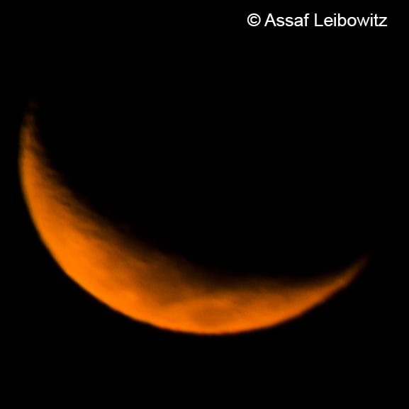 Sigma 18-250mm F3.5-6.3 DC Macro OS HSM sample photo. Crescent moon photography