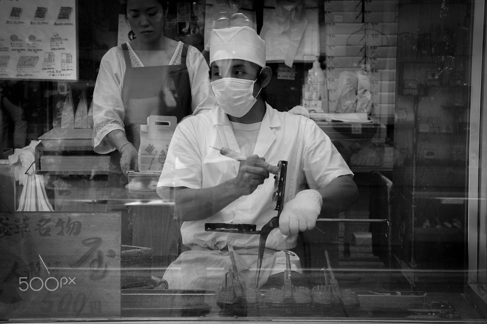Canon EOS 600D (Rebel EOS T3i / EOS Kiss X5) sample photo. Tokyo streets photography