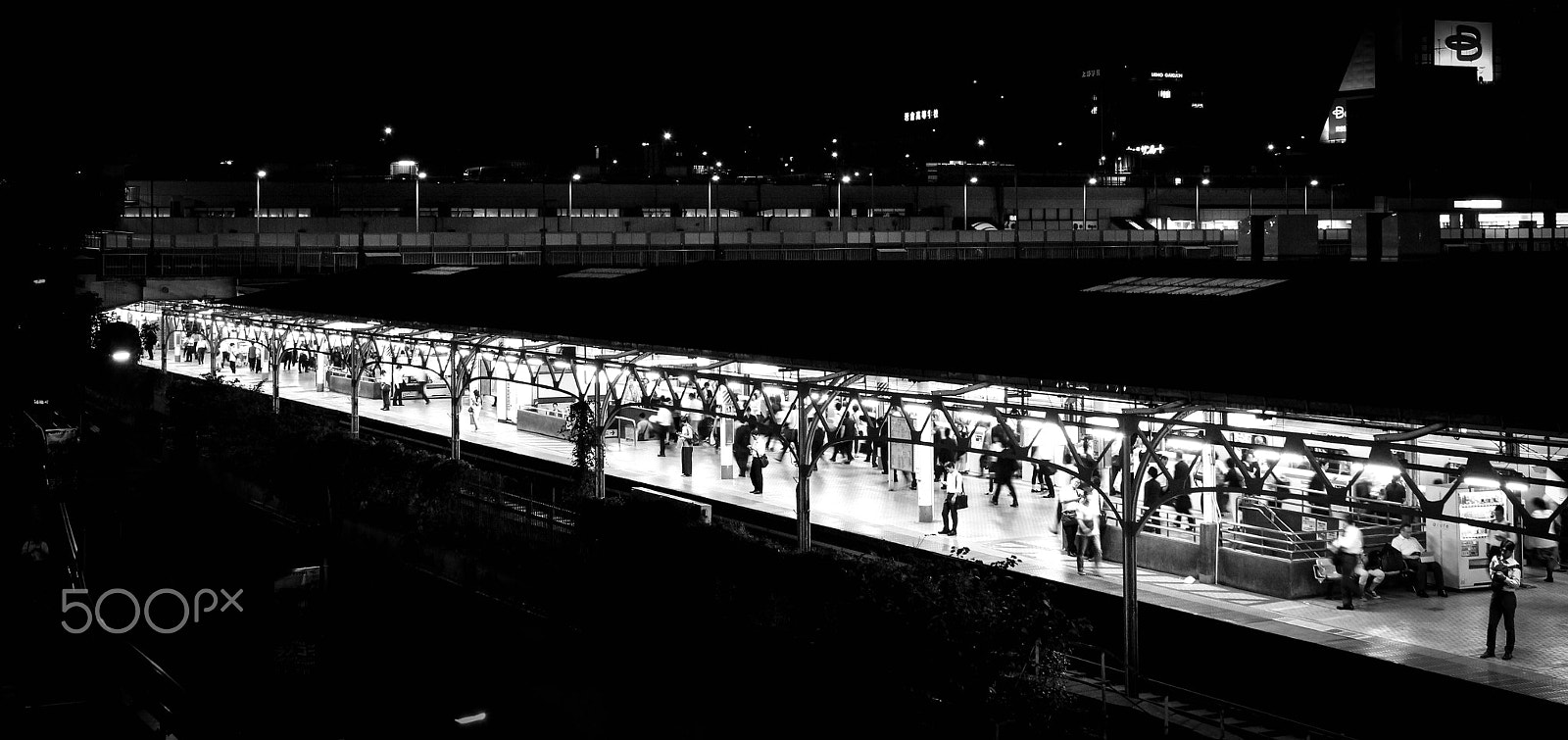 Canon EOS 600D (Rebel EOS T3i / EOS Kiss X5) sample photo. Tokyo streets photography