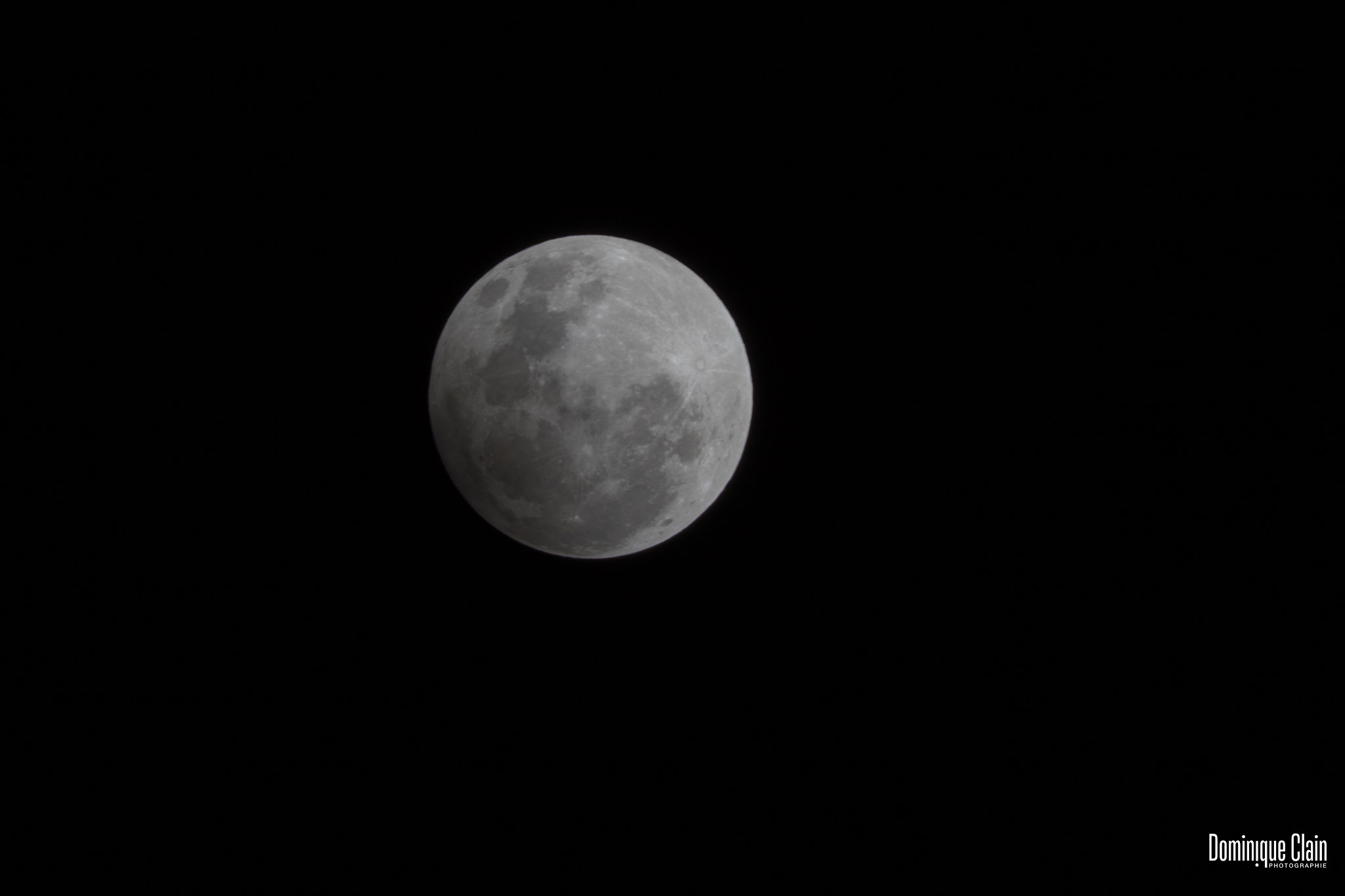 Canon EF 75-300mm F4.0-5.6 IS USM sample photo. Lune !!! photography