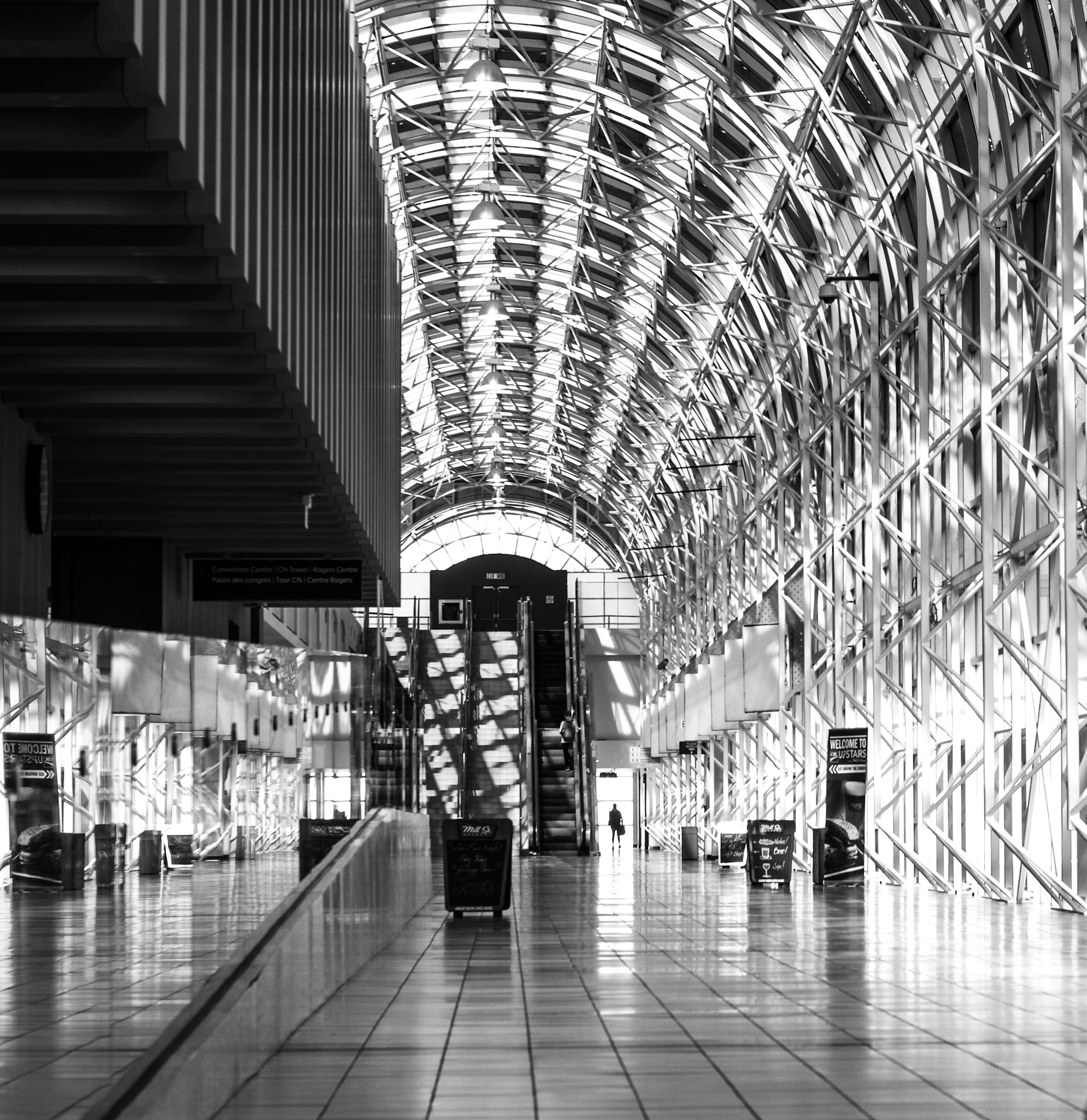 Pentax K-5 + Pentax smc DA* 55mm F1.4 SDM sample photo. Toronto train station photography