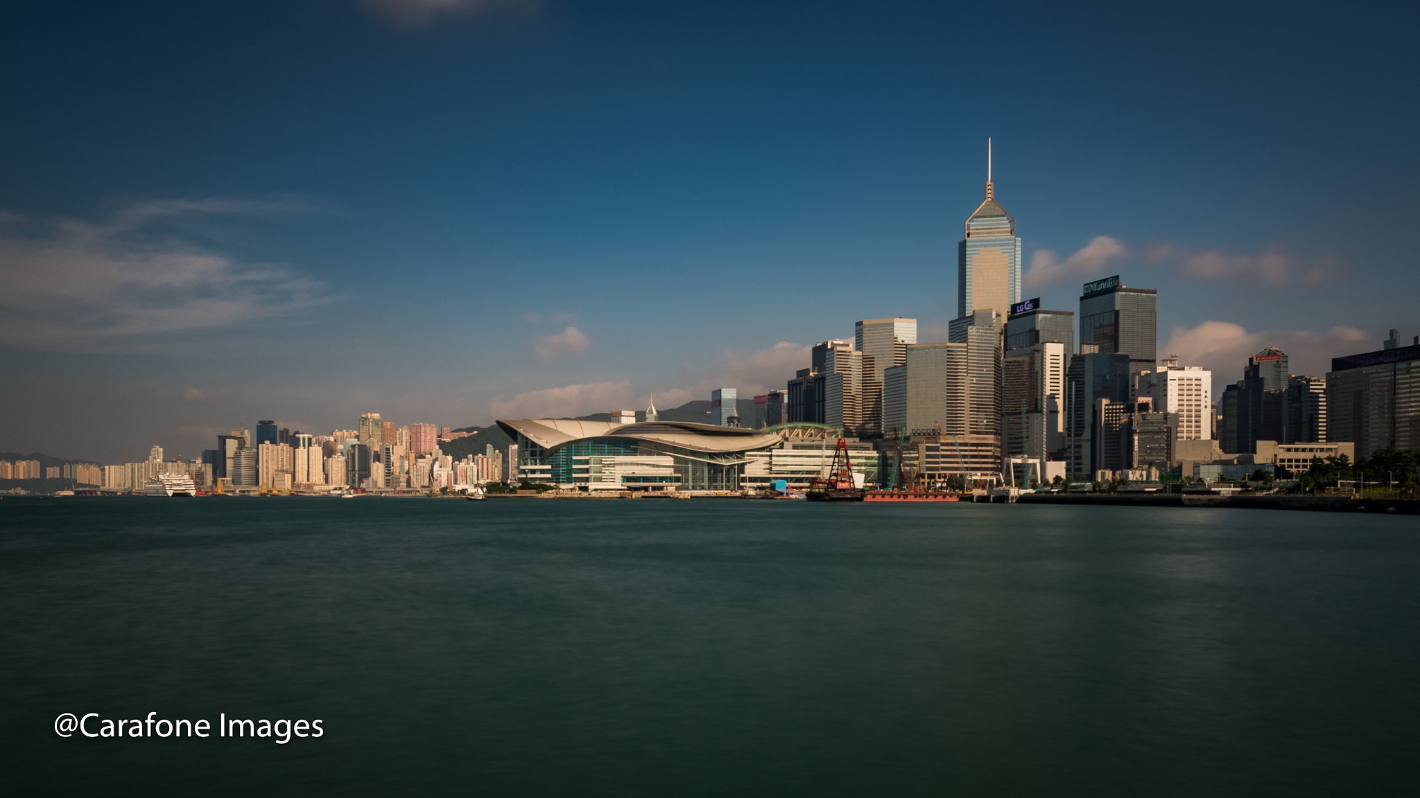 Canon EOS 7D Mark II + Canon EF 16-35mm F4L IS USM sample photo. Hong kong harbour photography