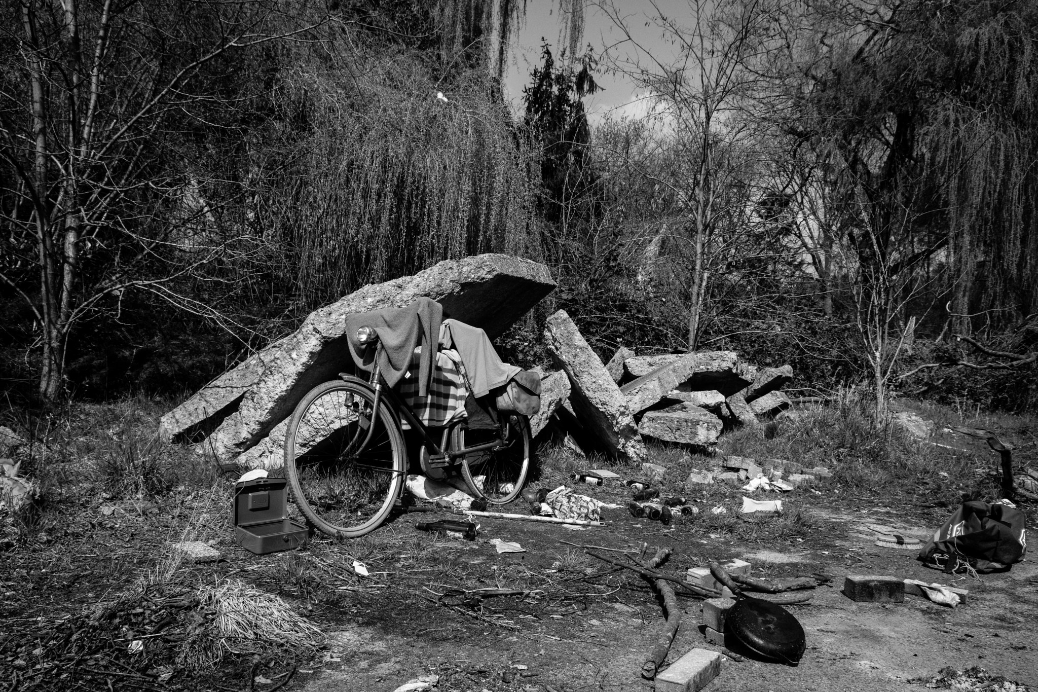 Sony SLT-A68 sample photo. Old bike photography