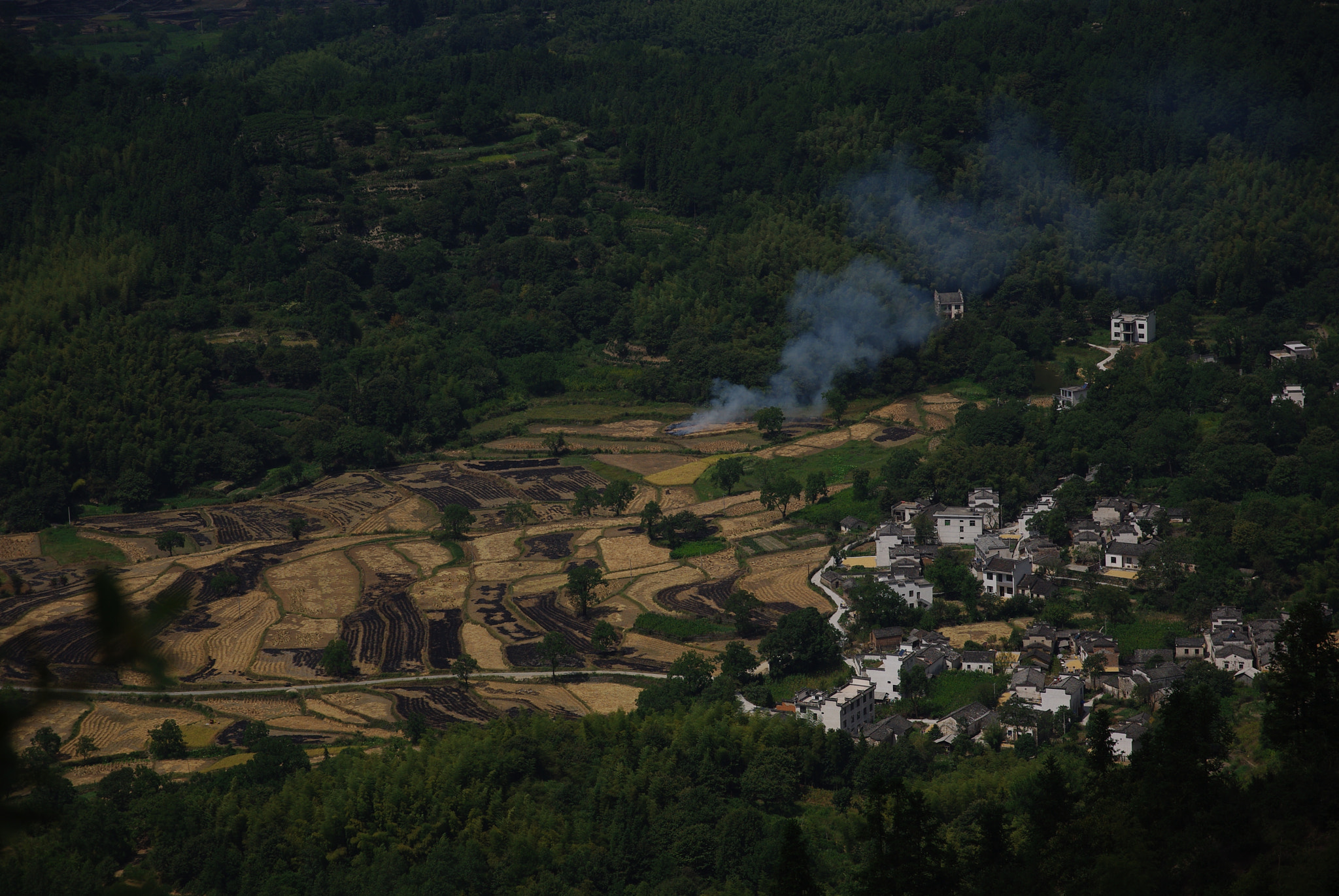 Pentax K200D sample photo. Village below photography