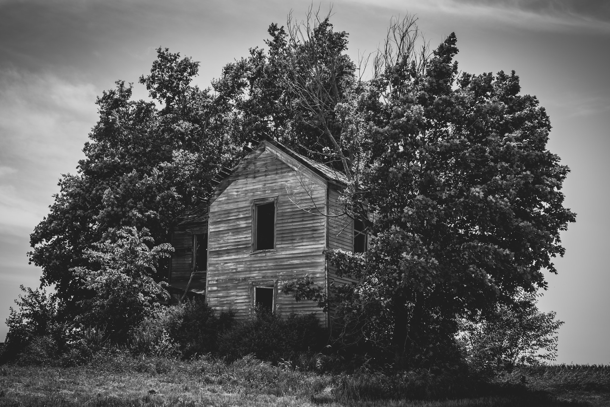 Canon EF 400mm f/2.8L sample photo. Haunted house photography