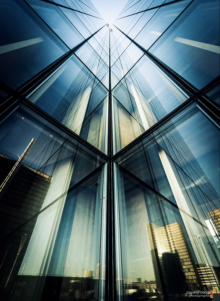 Sigma 8-16mm F4.5-5.6 DC HSM sample photo. Blue building photography