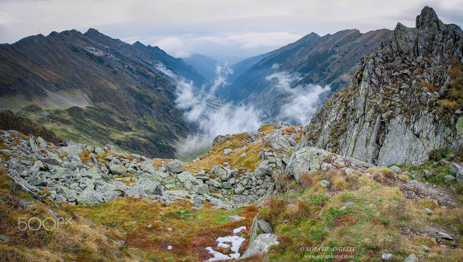 Nikon AF Nikkor 24-85mm F2.8-4D IF sample photo. Moldoveanu peak - the roof of the carpathians photography