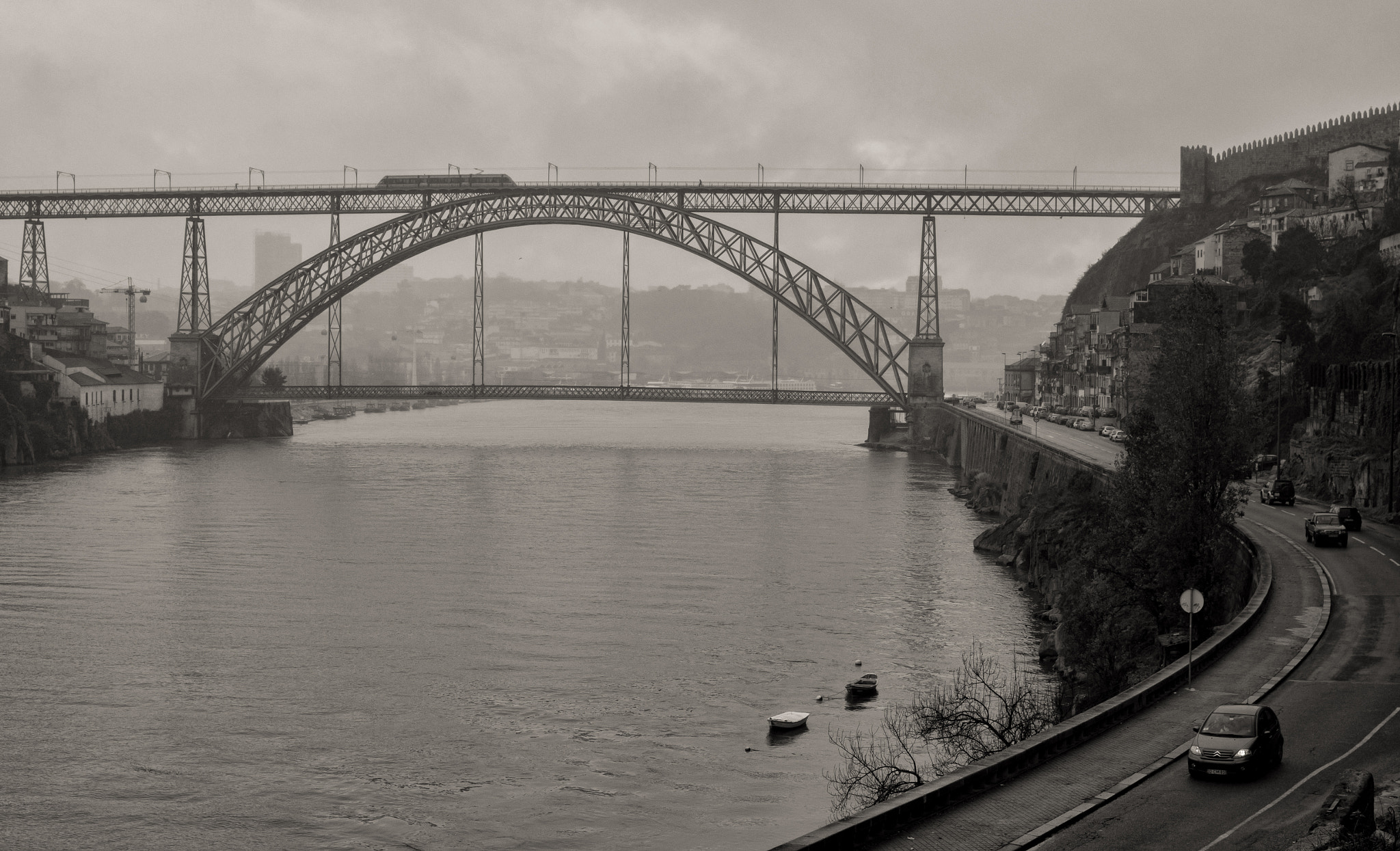 HD Pentax-FA 35mm F2 AL sample photo. Porto, bridge photography