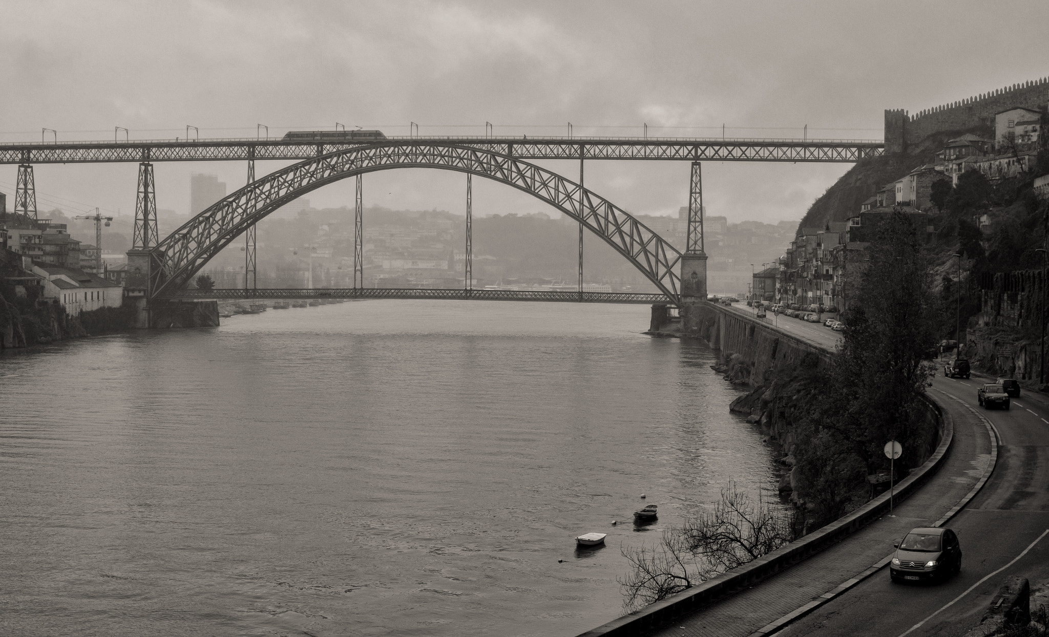 Pentax K-5 + HD Pentax-FA 35mm F2 AL sample photo. Porto, bridge photography