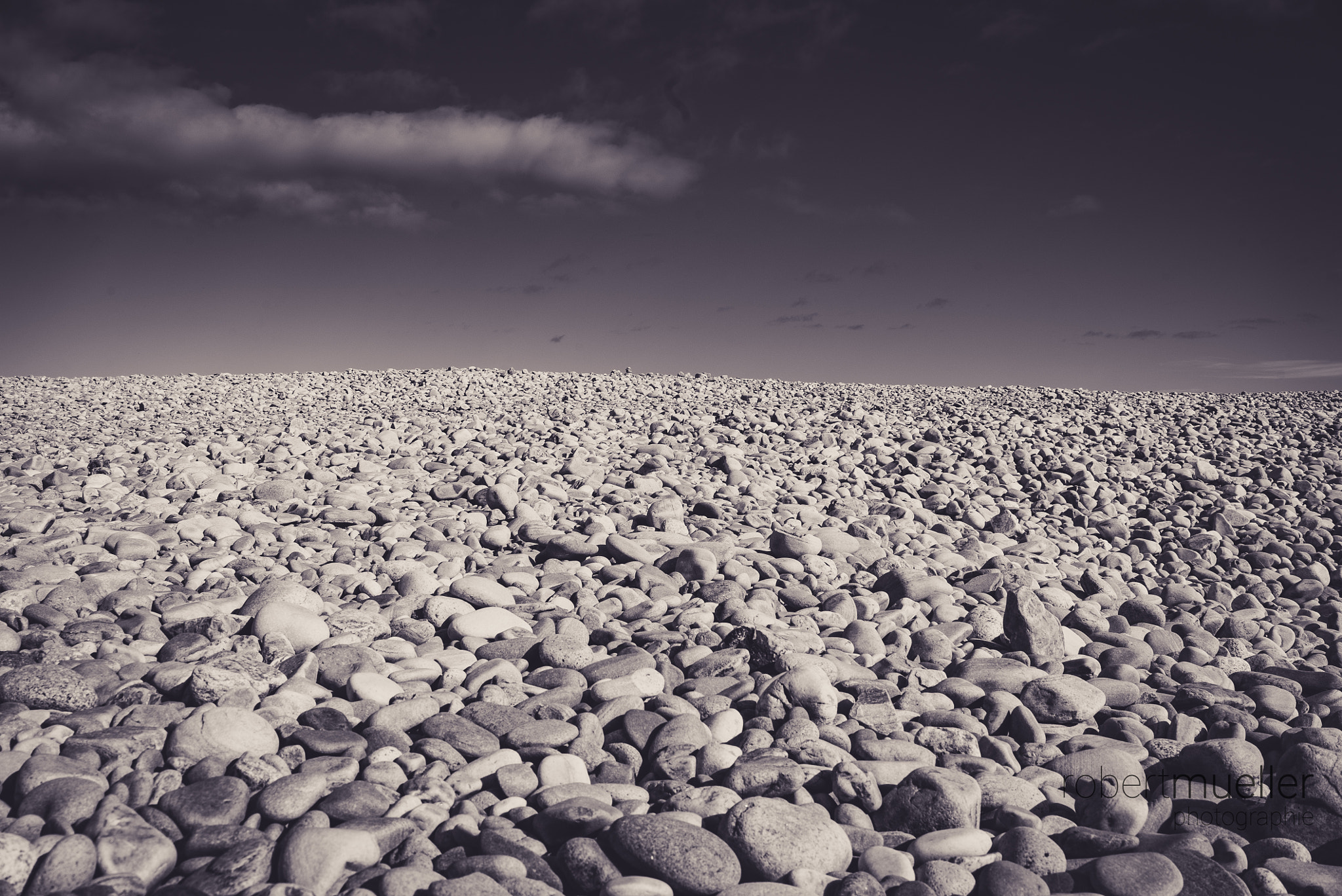 Sony FE PZ 28-135mm F4 G OSS sample photo. Beach photography