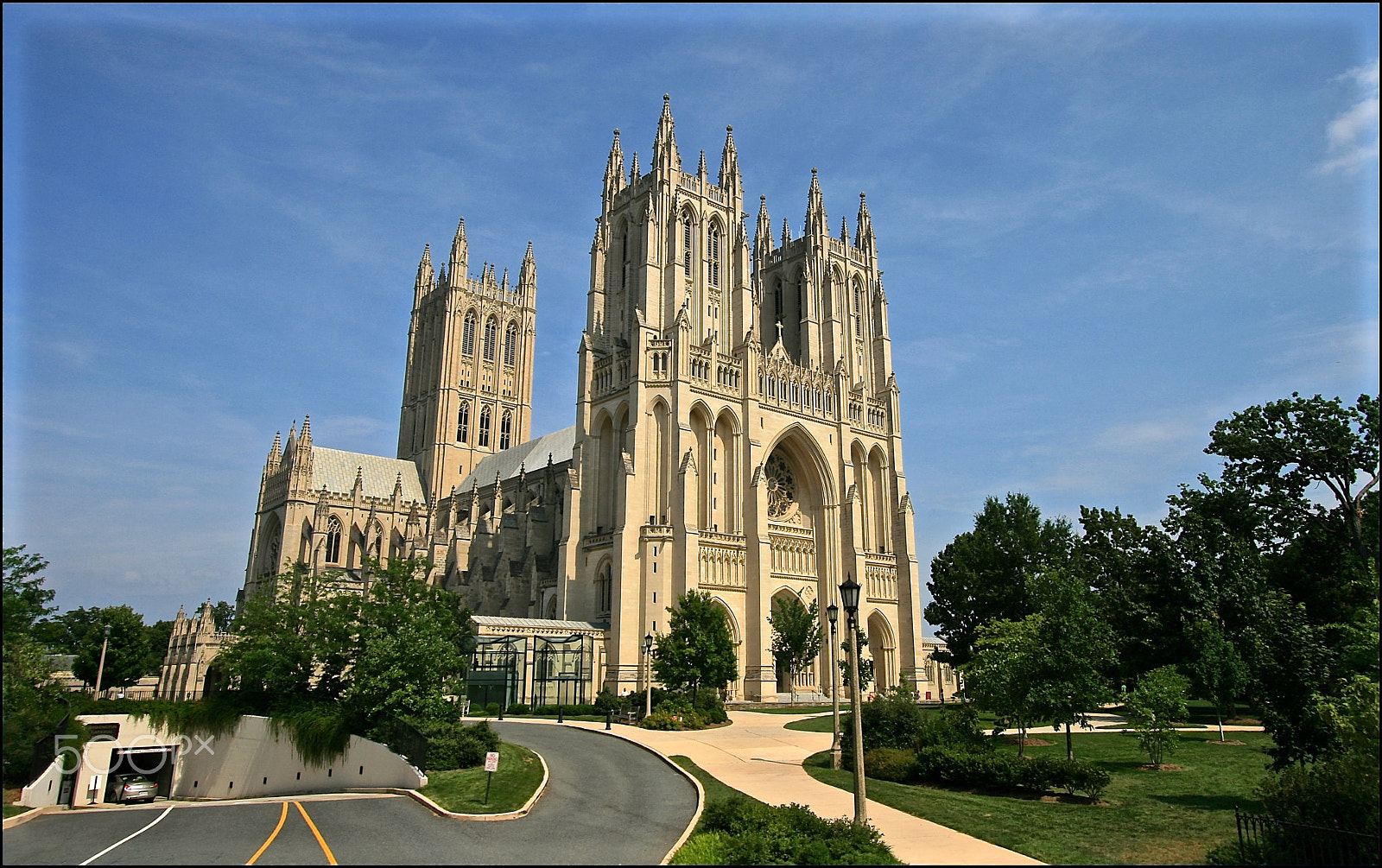 Canon EF-S 10-22mm F3.5-4.5 USM sample photo. National cathedral photography