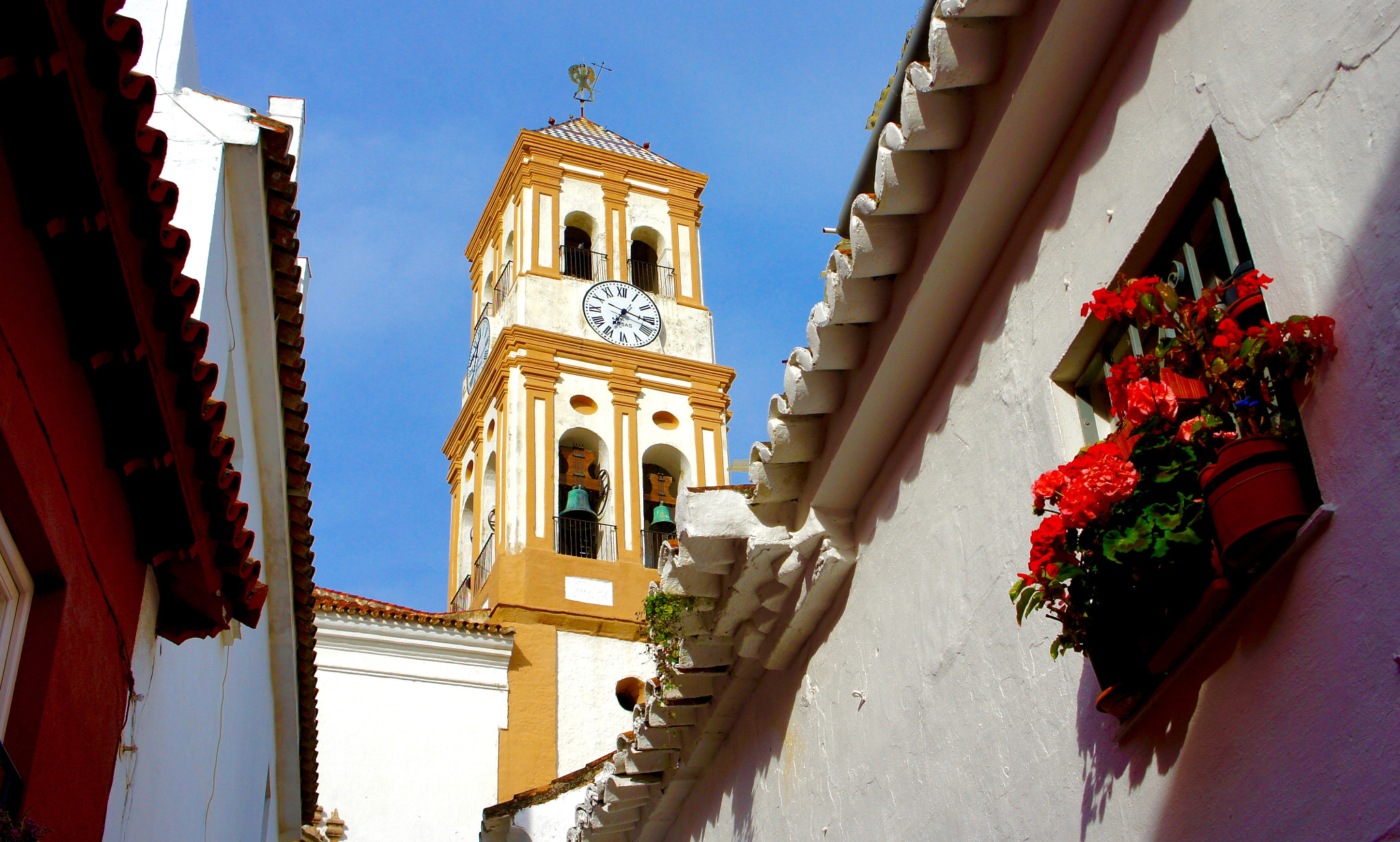 Tamron 18-200mm F3.5-6.3 Di III VC sample photo. Iglesia de nuestra señora de la encarnación photography