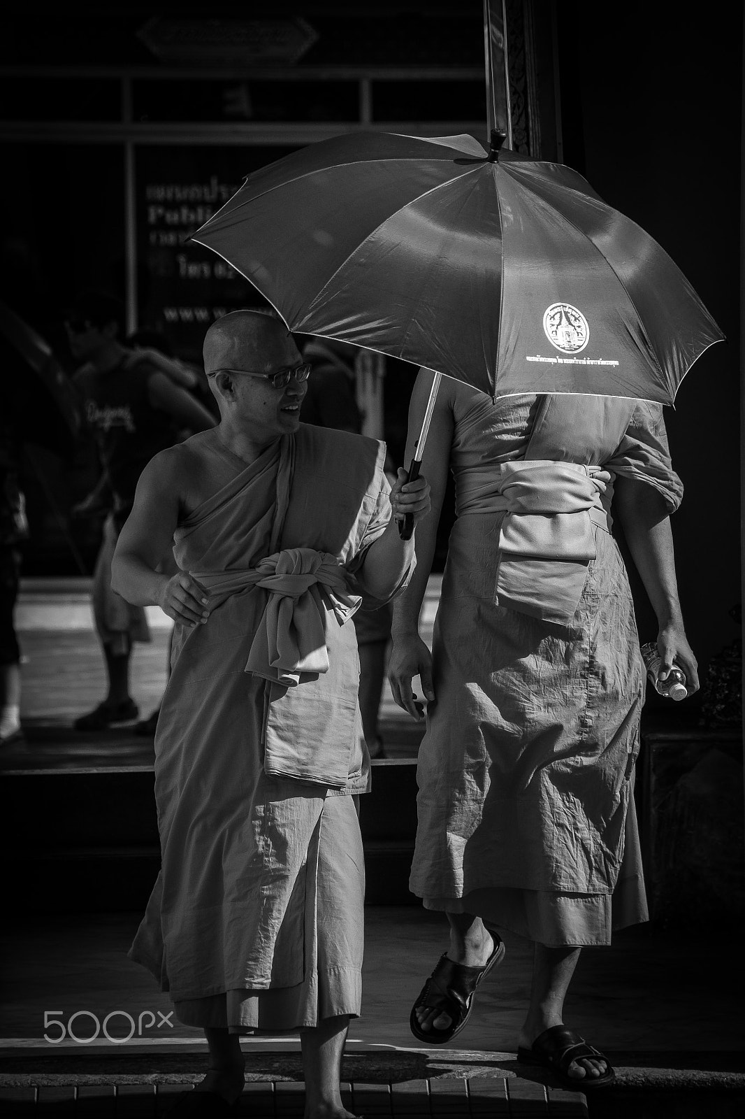 Sony Alpha DSLR-A500 sample photo. Buddish monks b&w photography