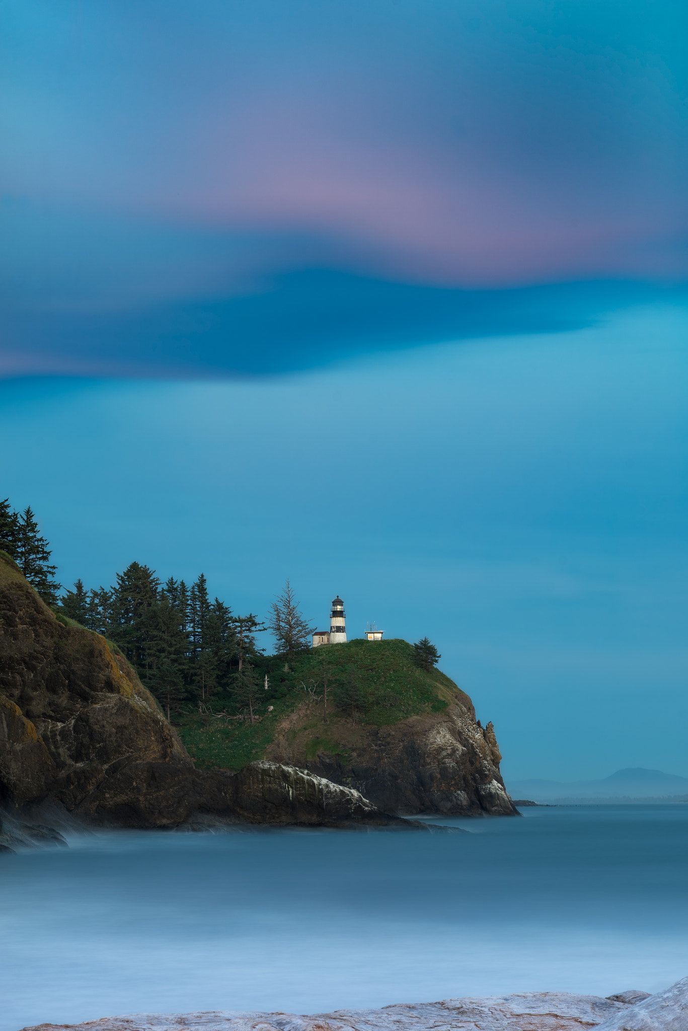 Sony a7R sample photo. The beacon in blue photography