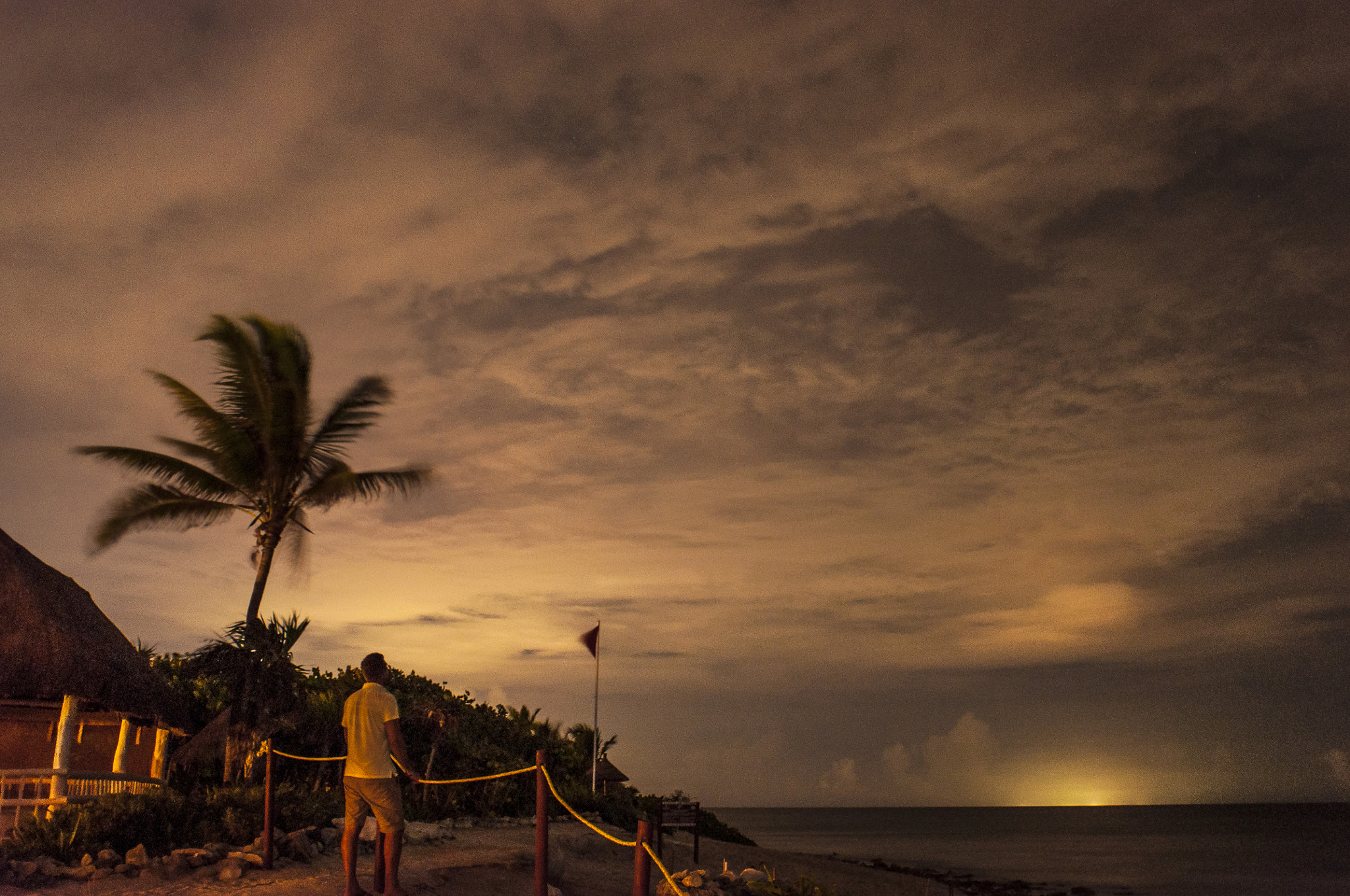 Nikon D90 sample photo. Lonely beach photography