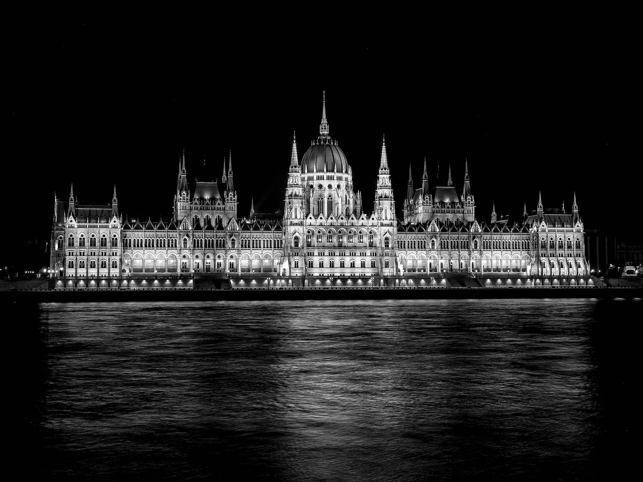 Olympus PEN E-PL7 sample photo. Budapest parliament photography