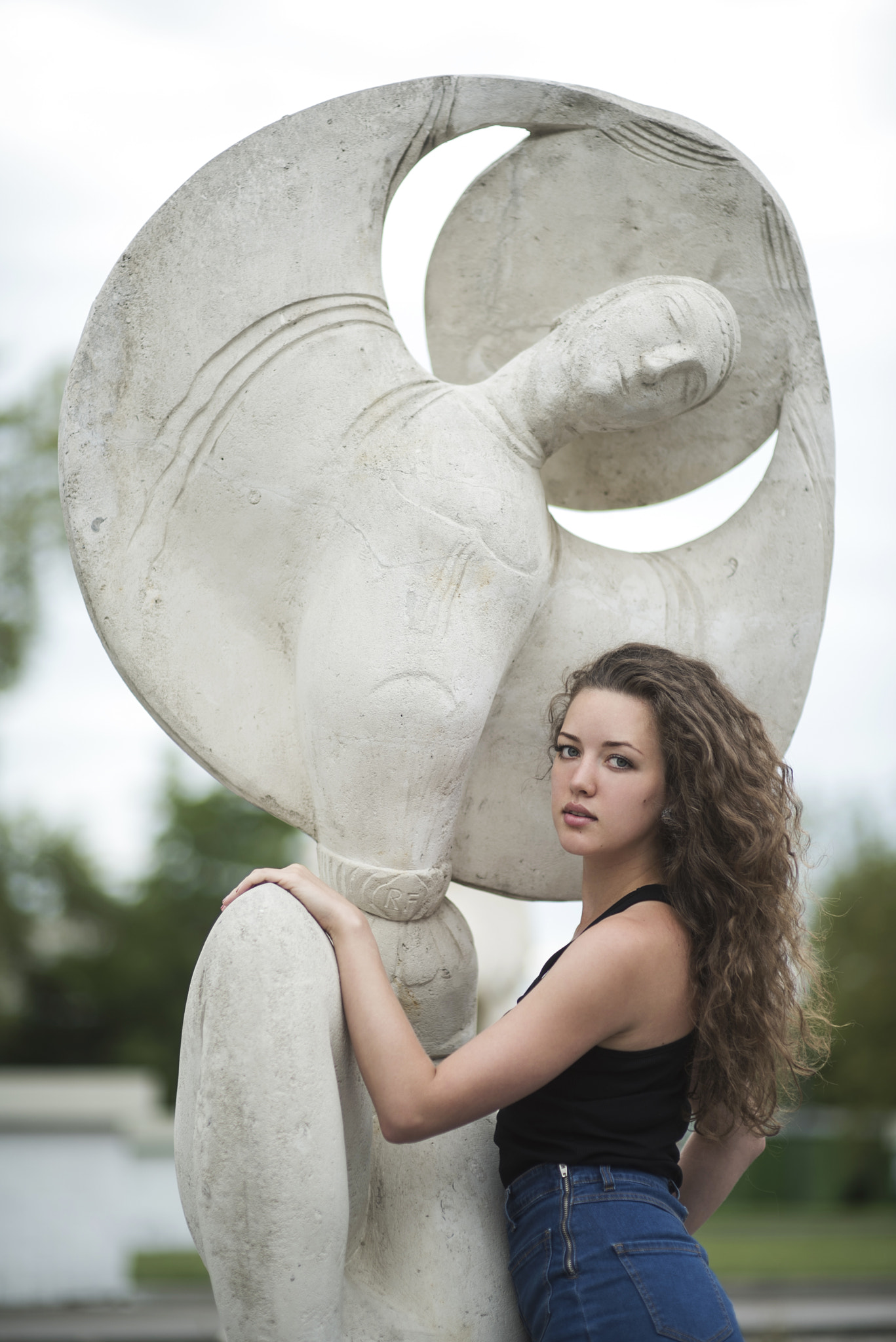 Nikon D810 + Sigma 85mm F1.4 EX DG HSM sample photo. Moon-angel photography