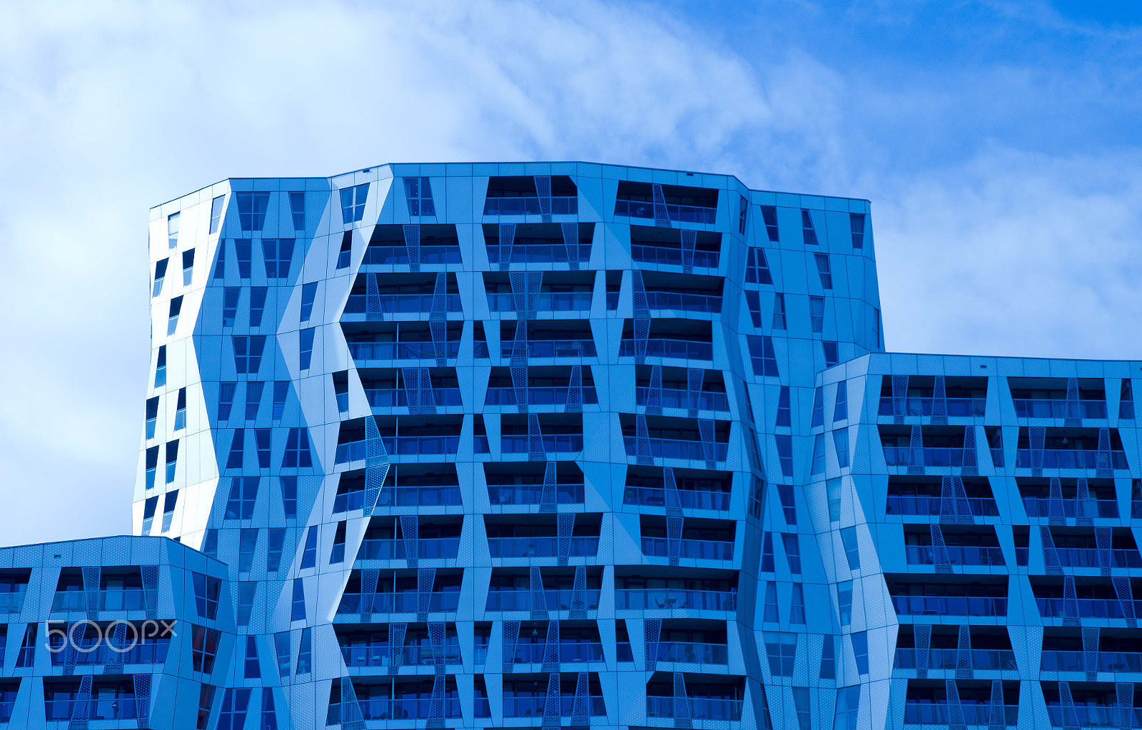 Sony Alpha DSLR-A450 sample photo. Building blue photography